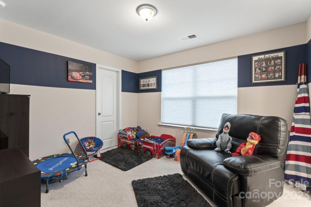 Bethesda Oaks - Residential