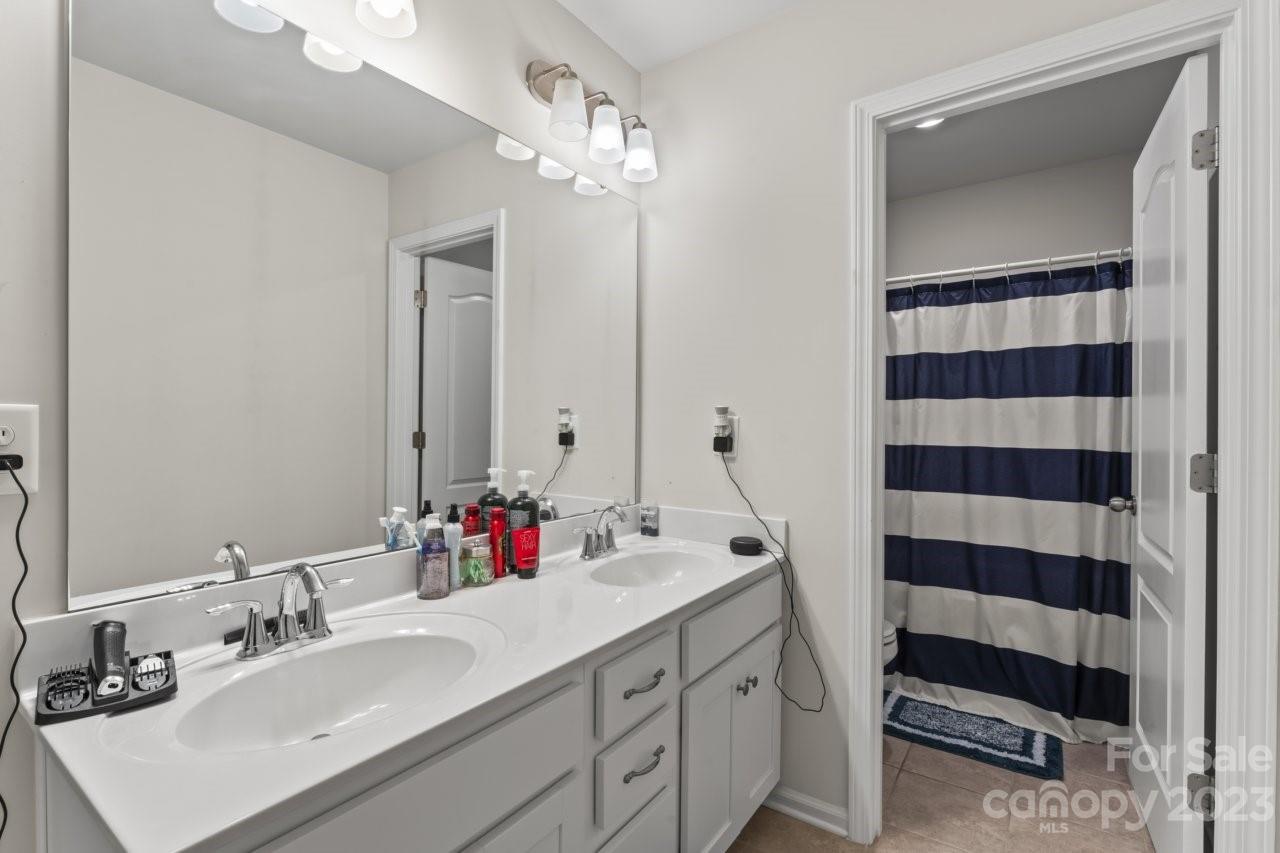 Bethesda Oaks - Residential