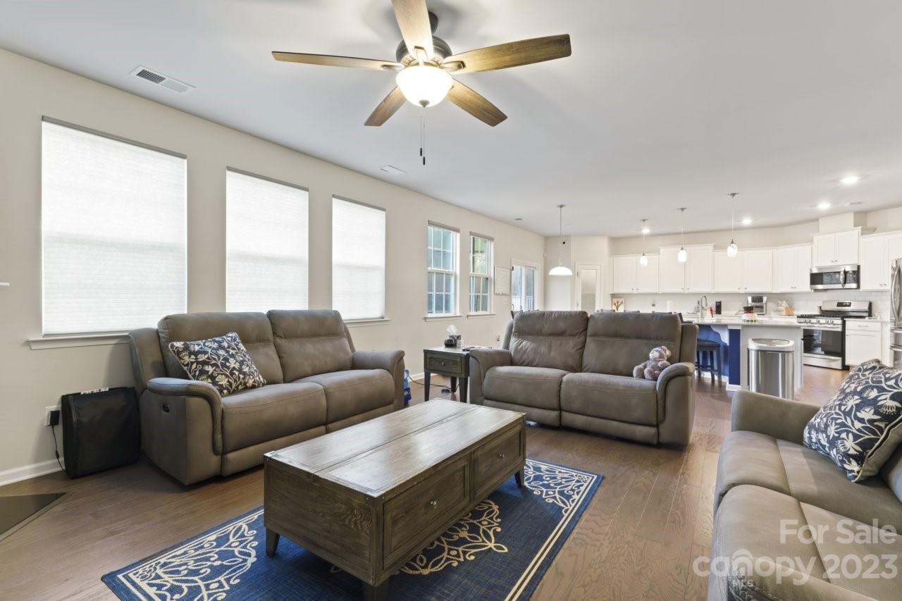 Bethesda Oaks - Residential