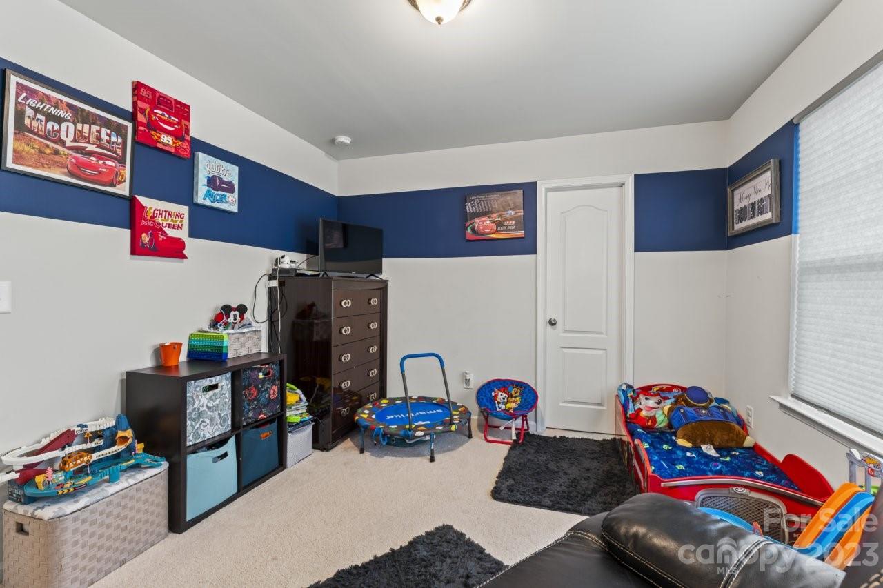 Bethesda Oaks - Residential