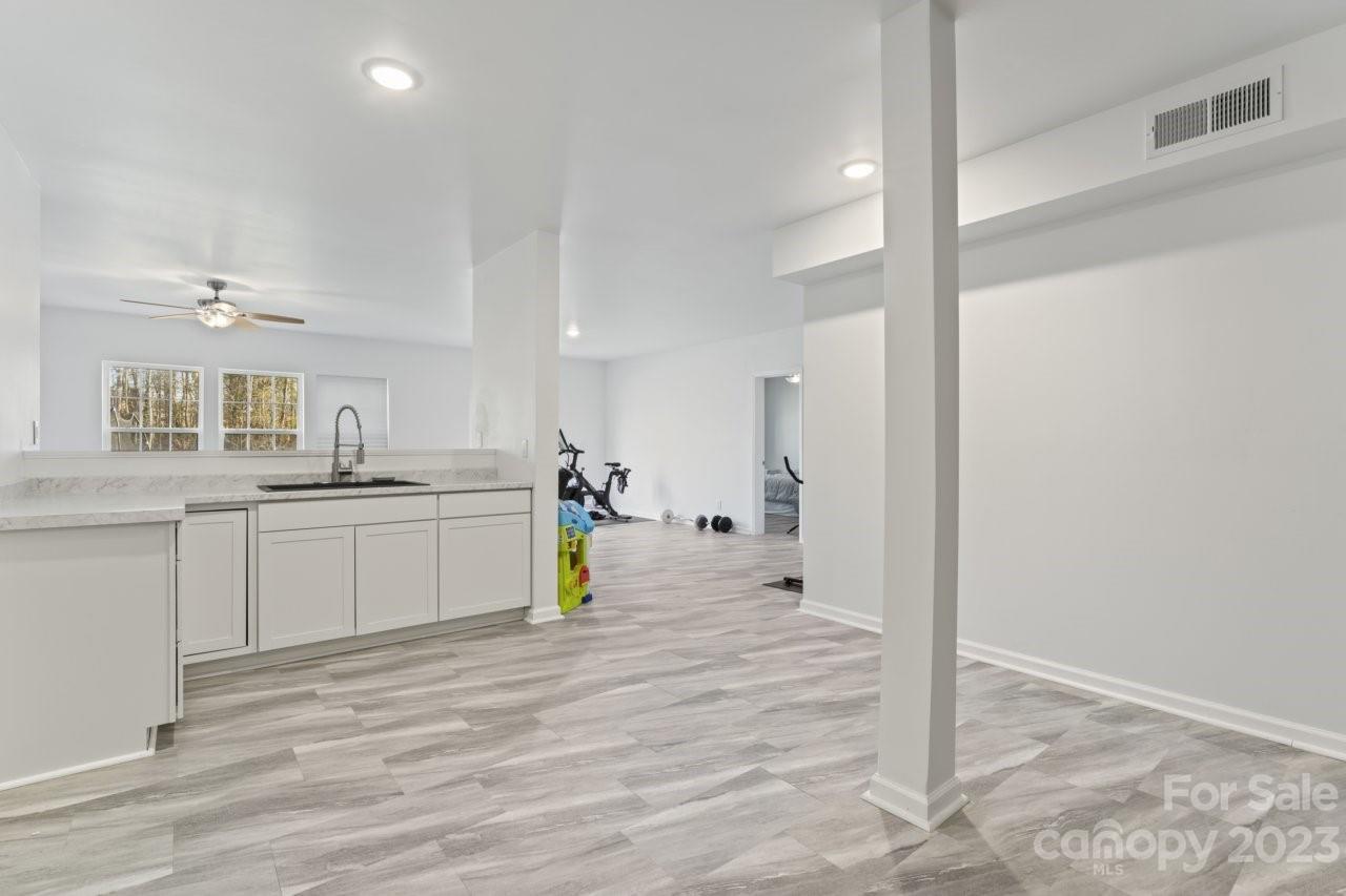 Bethesda Oaks - Residential