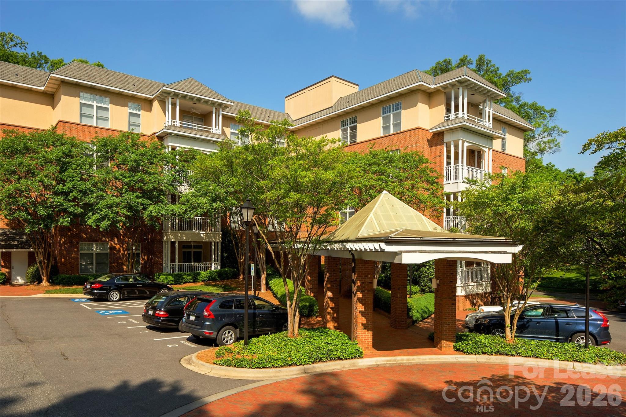 1301 Queens Road 101