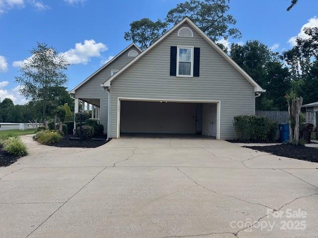 110 Shady Woods Lane