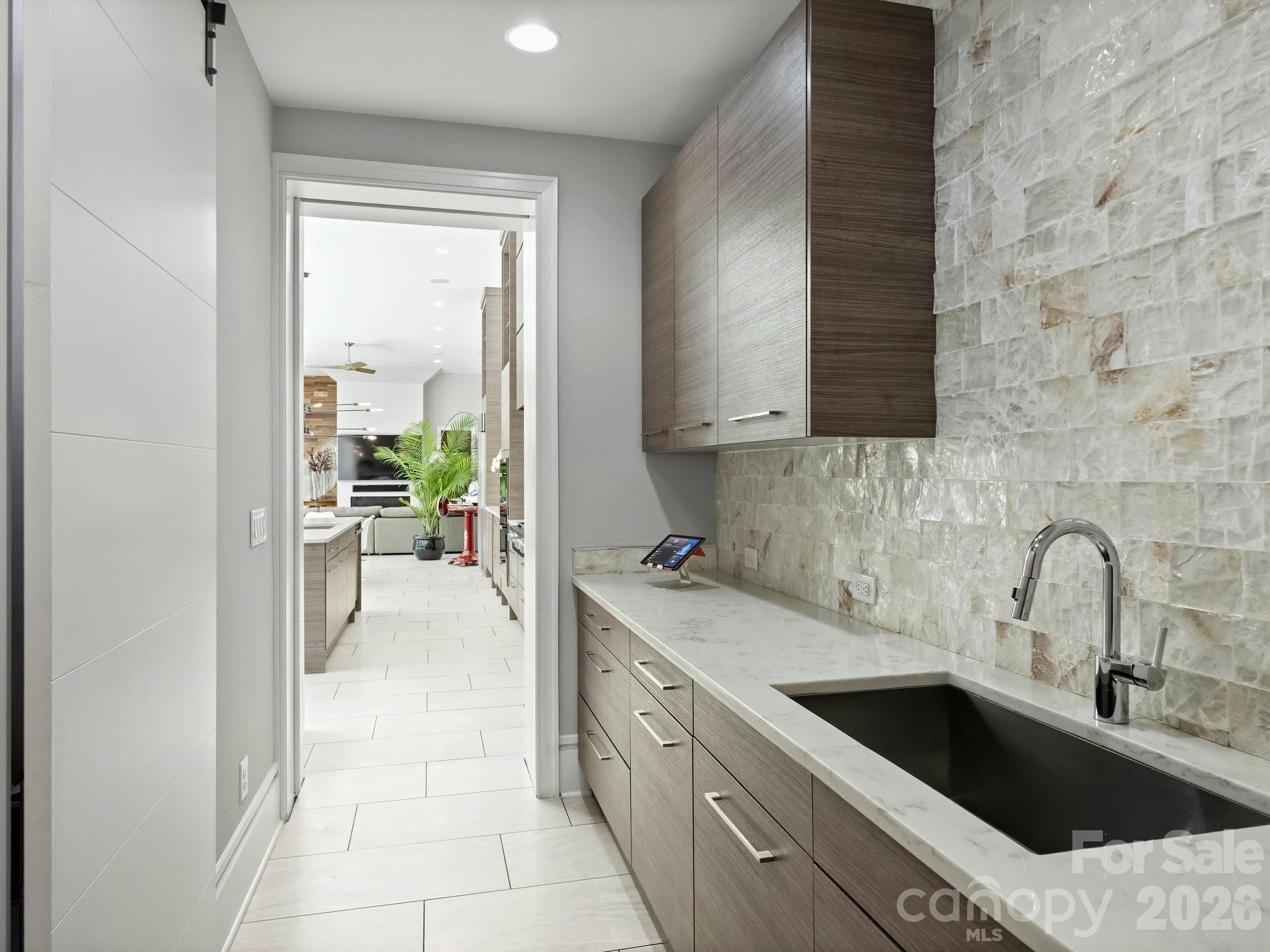 Elizabeth - Residential