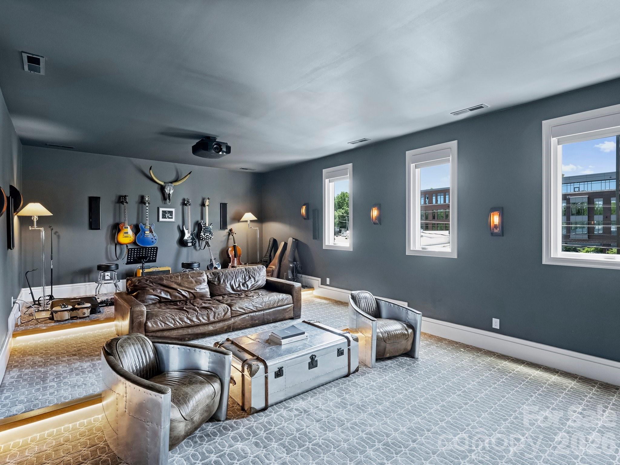 Elizabeth - Residential