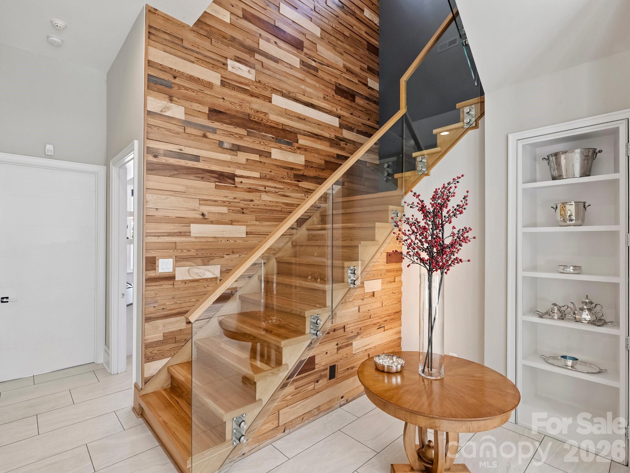 Elizabeth - Residential