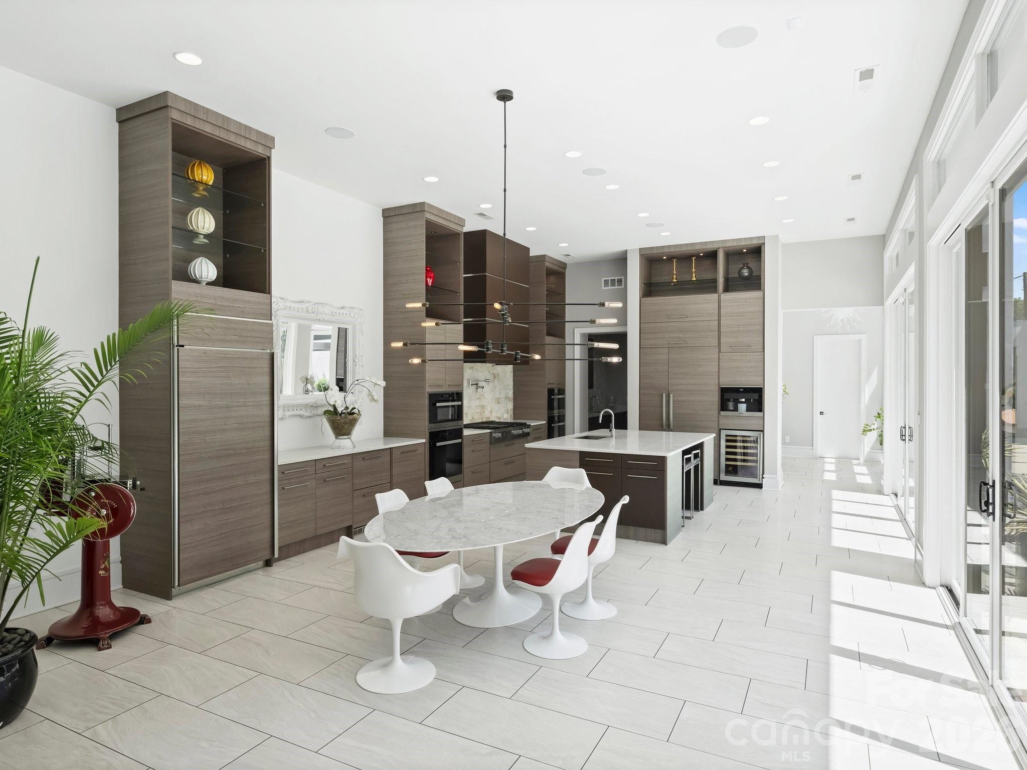 Elizabeth - Residential