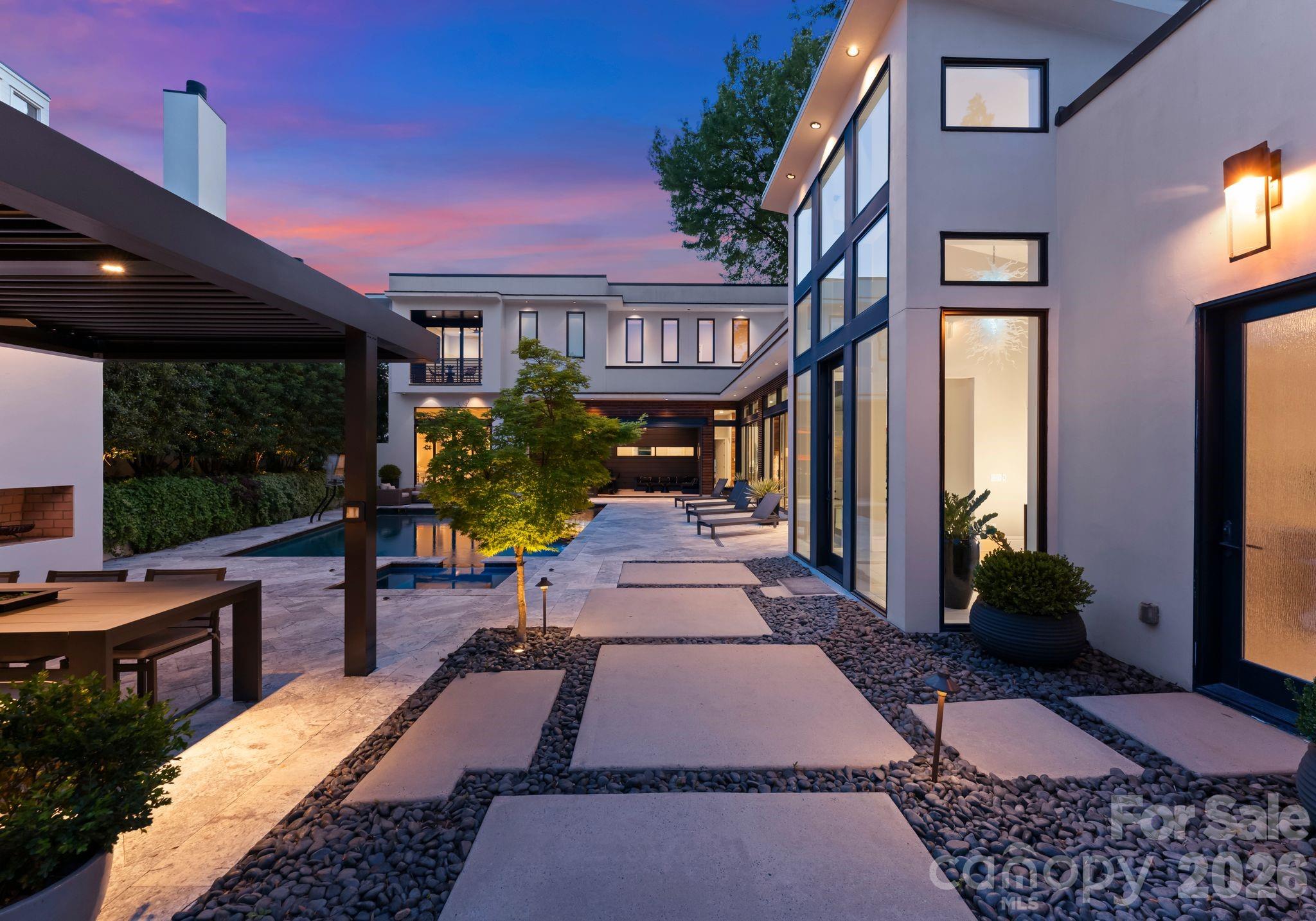 Elizabeth - Residential