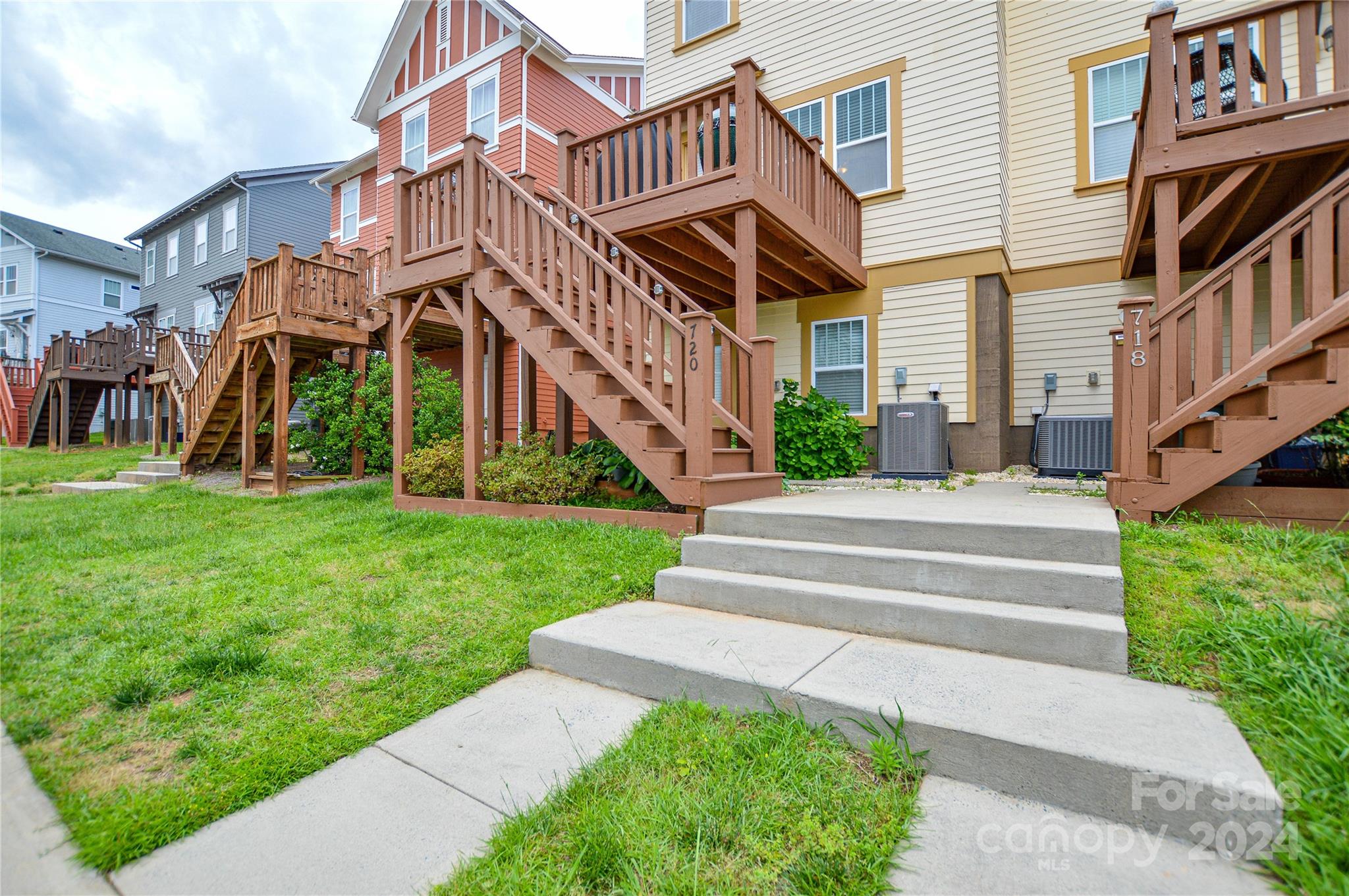 Riverwalk - Residential