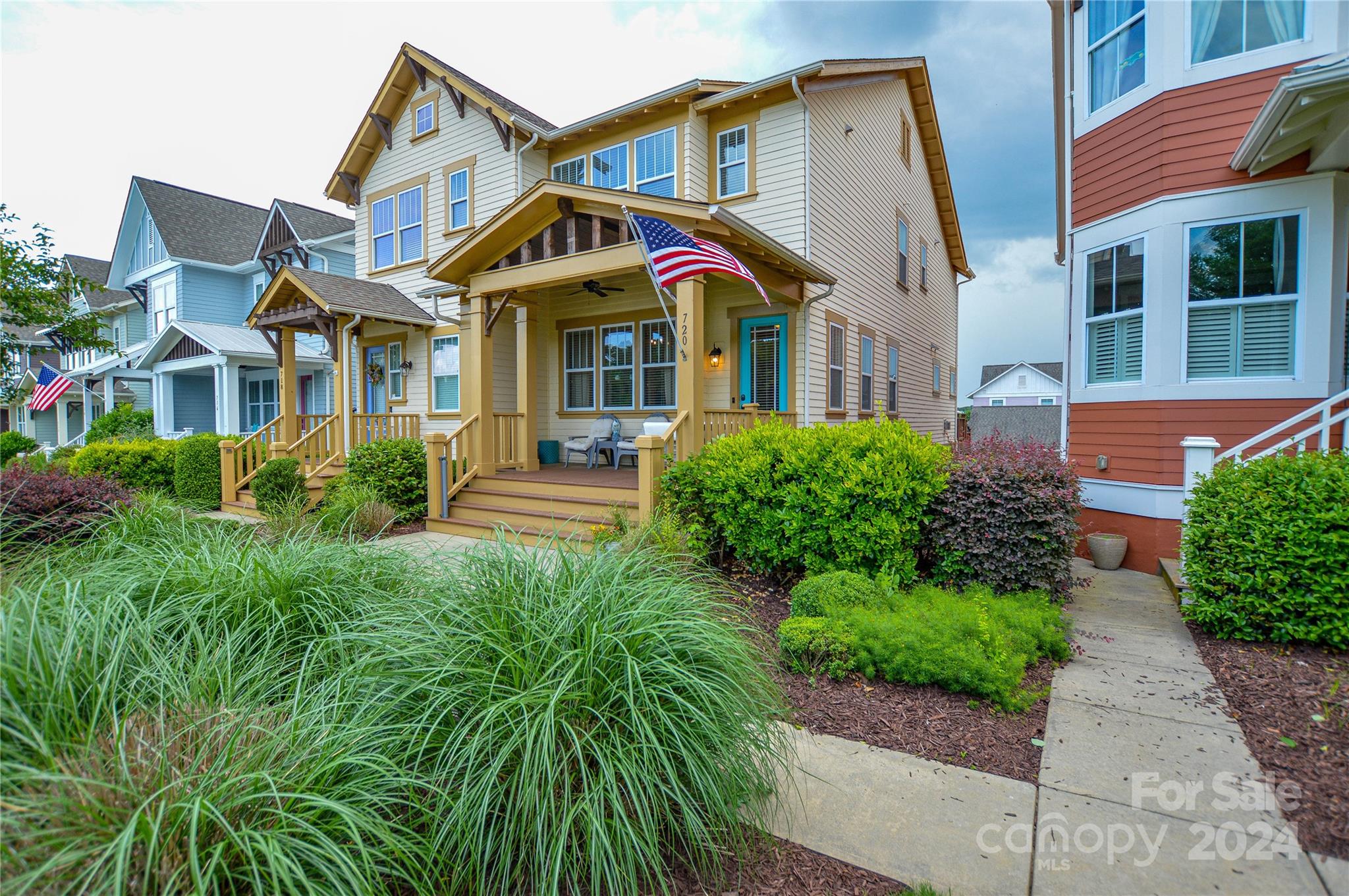 Riverwalk - Residential