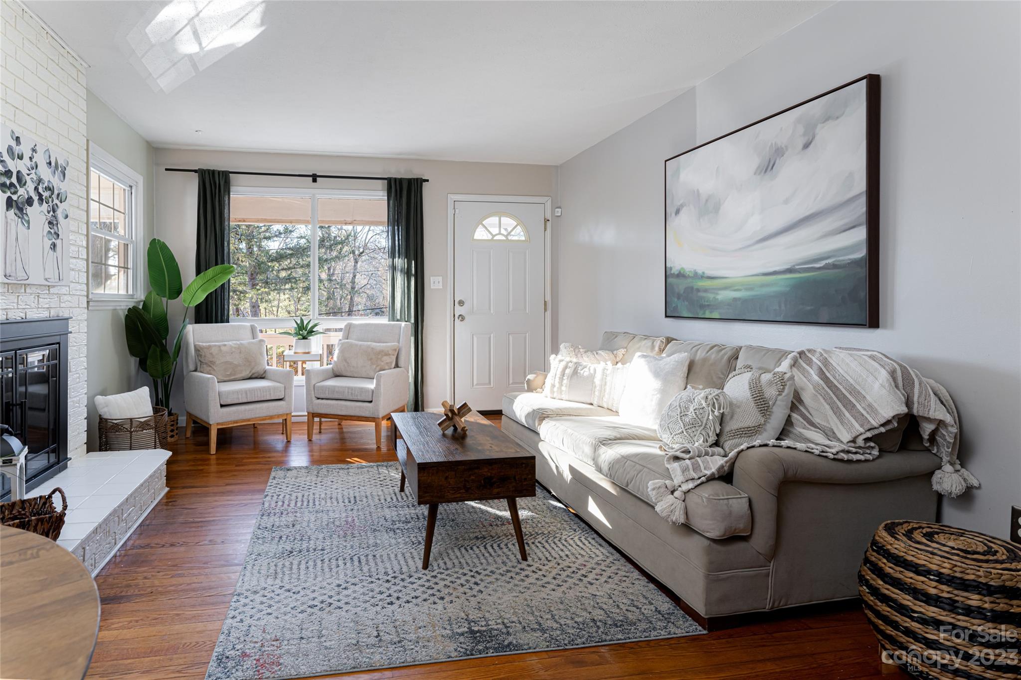 Royal Pines - Residential