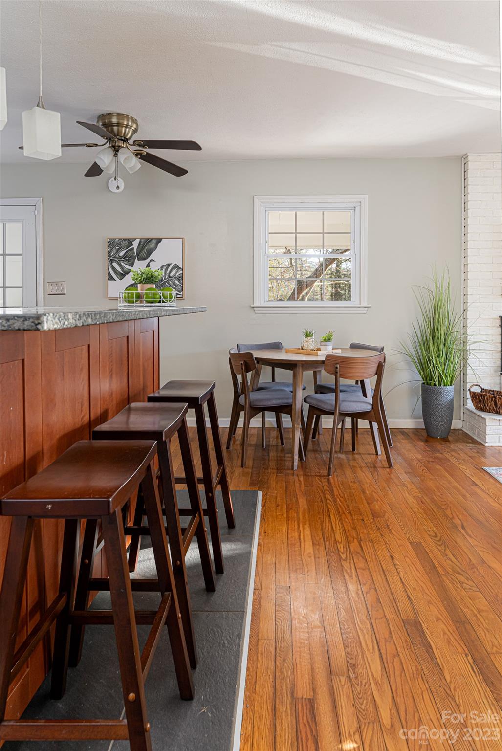 Royal Pines - Residential