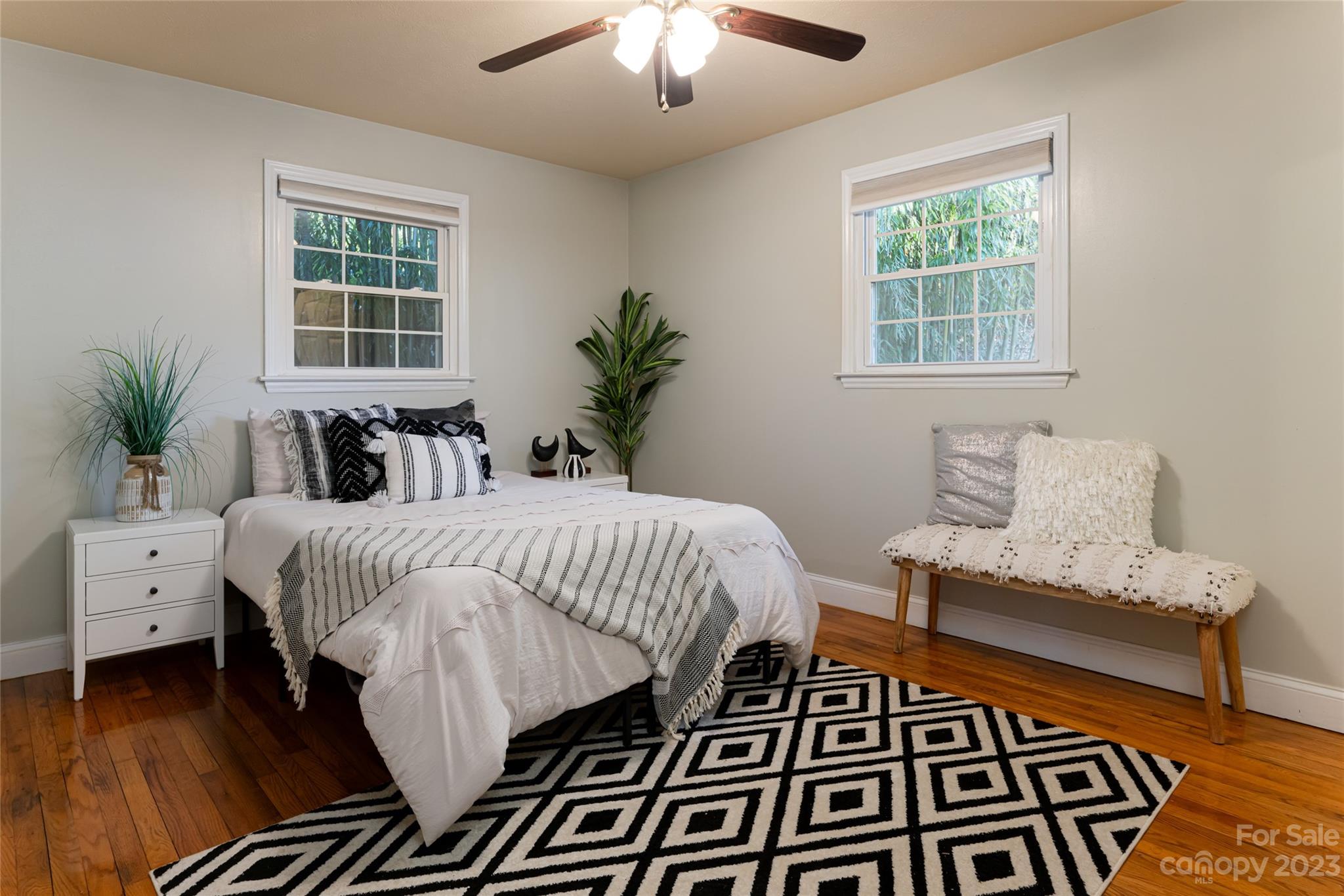 Royal Pines - Residential