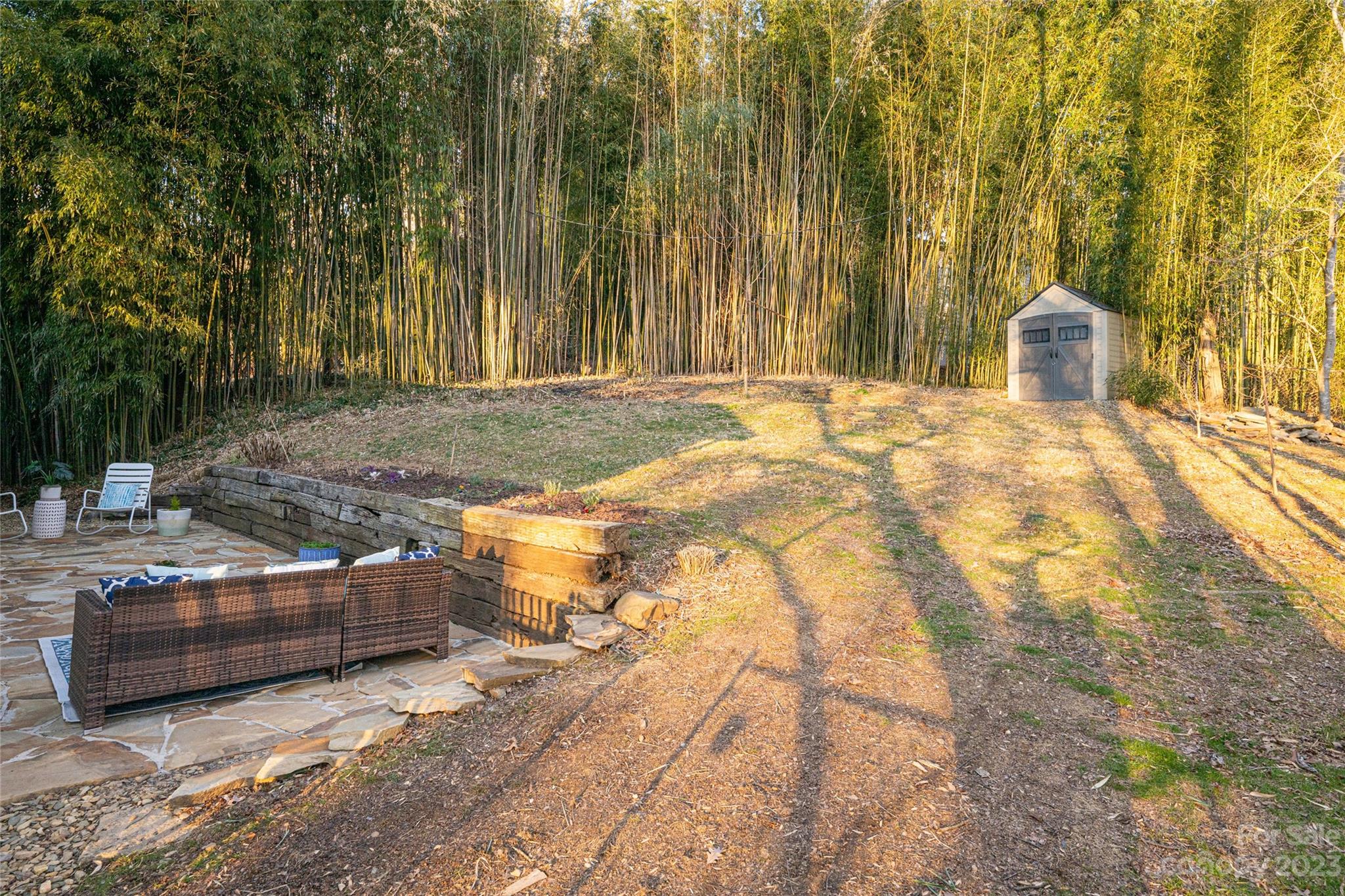 Royal Pines - Residential