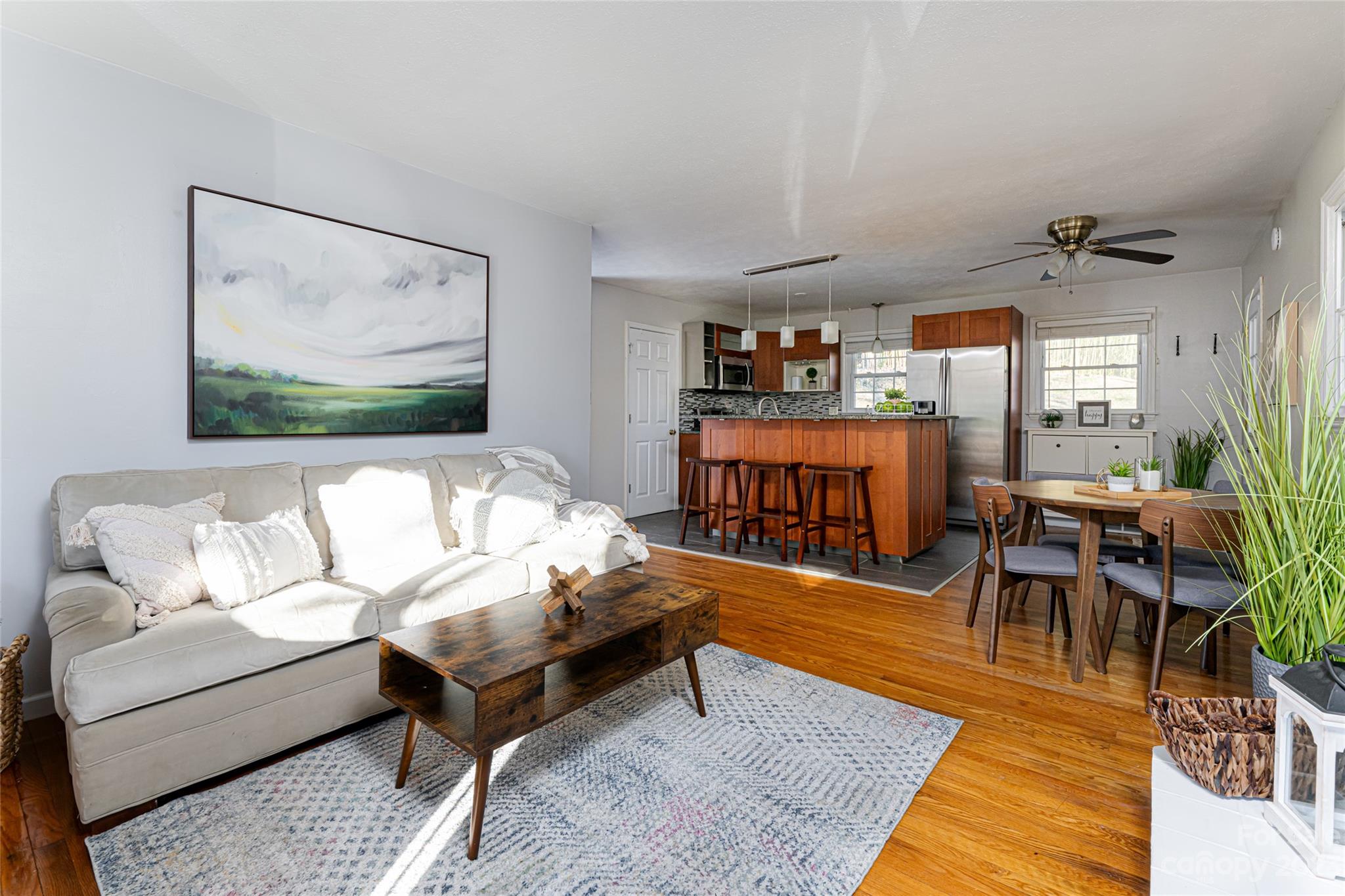 Royal Pines - Residential