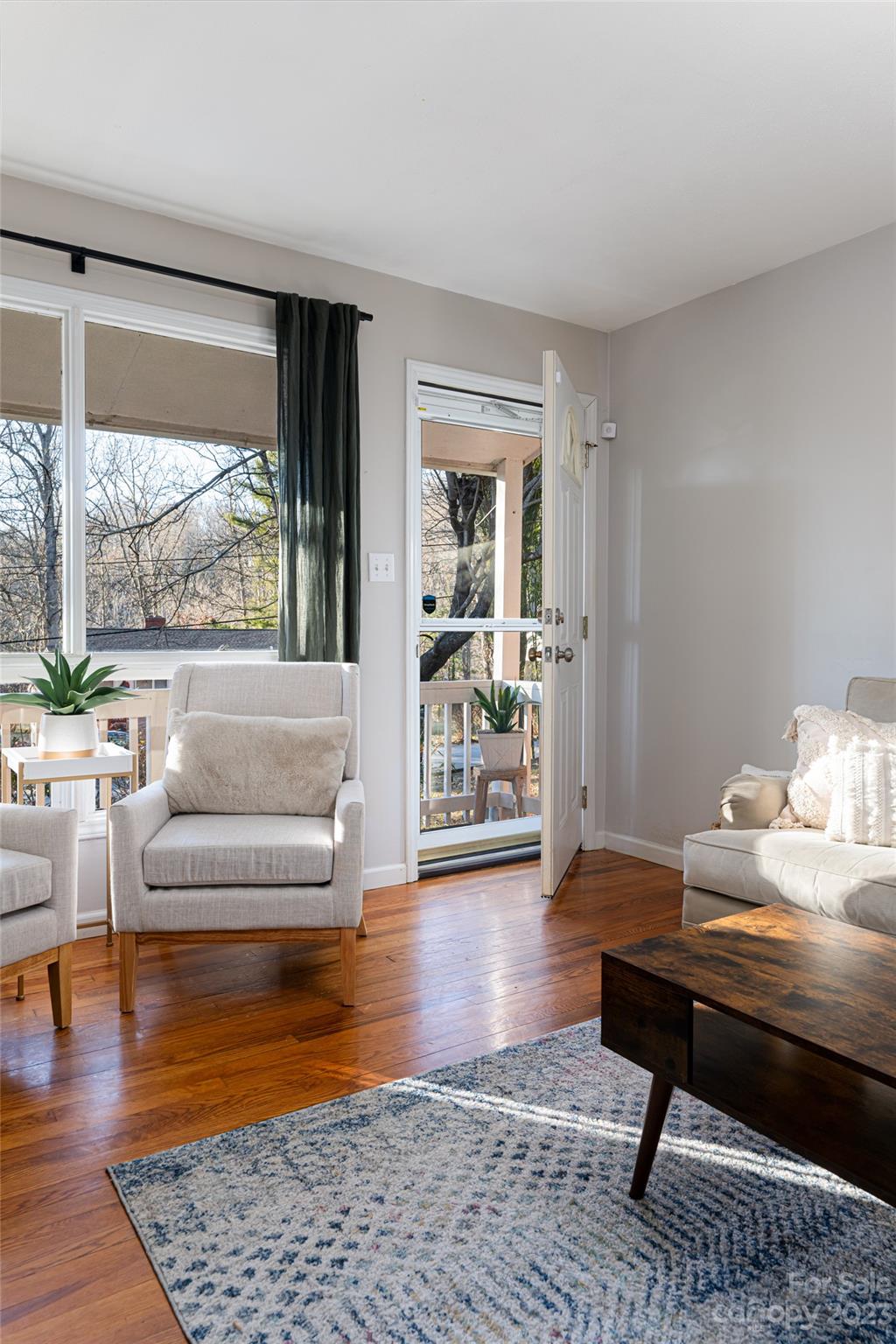 Royal Pines - Residential