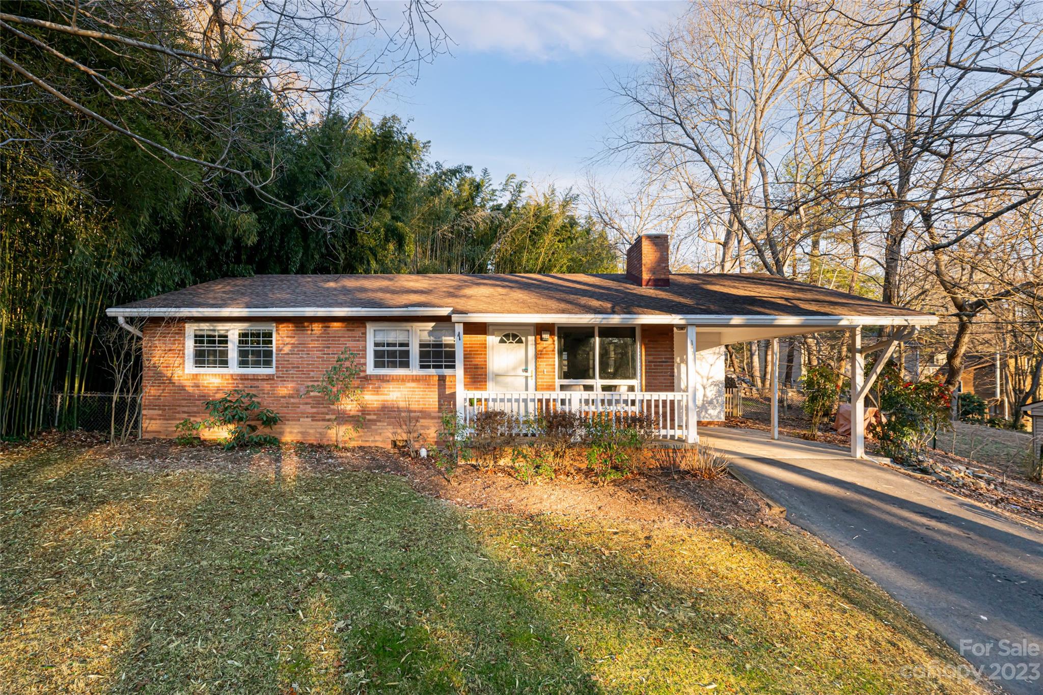 Royal Pines - Residential