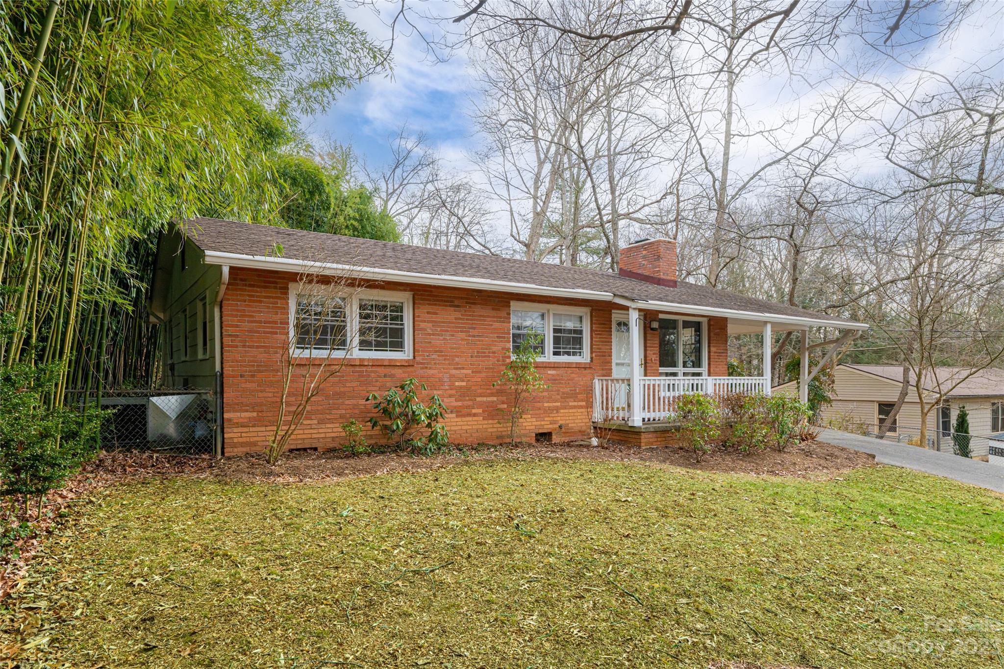 Royal Pines - Residential