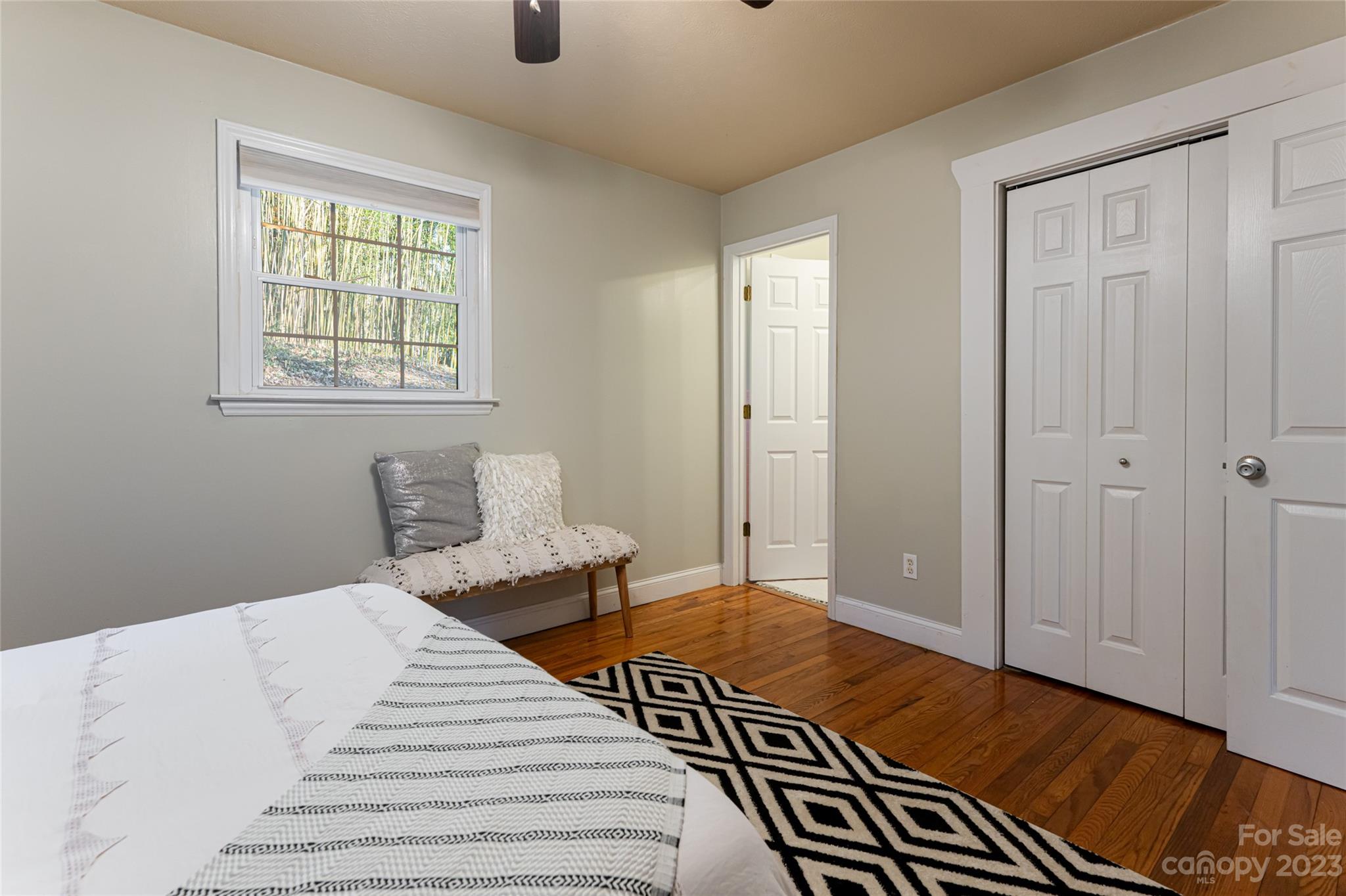 Royal Pines - Residential