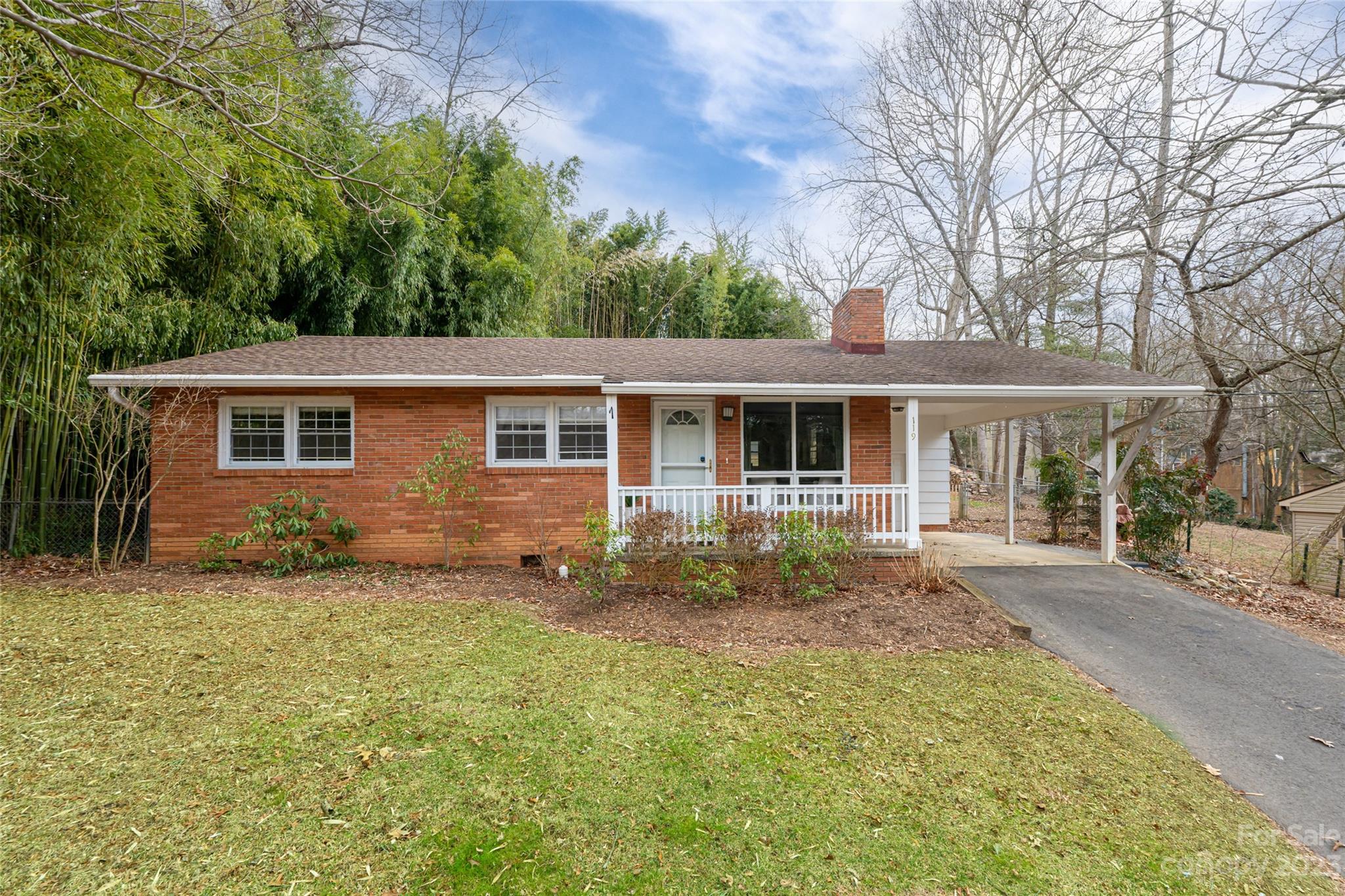 Royal Pines - Residential