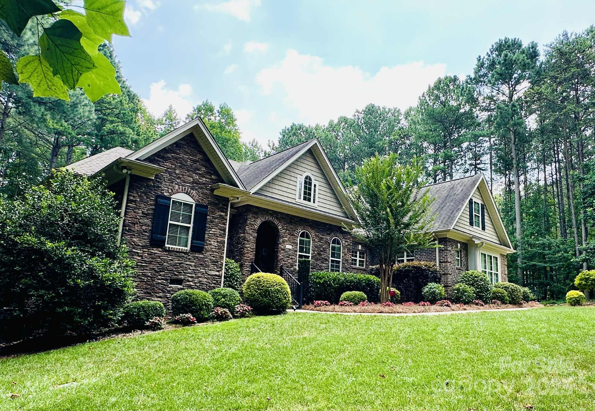 4642 Gold Finch Drive
