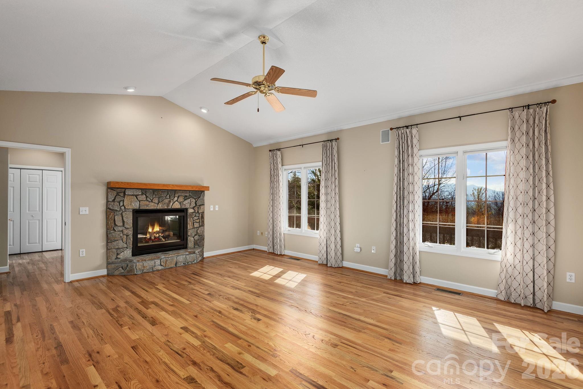 Buffalo Mountain - Residential