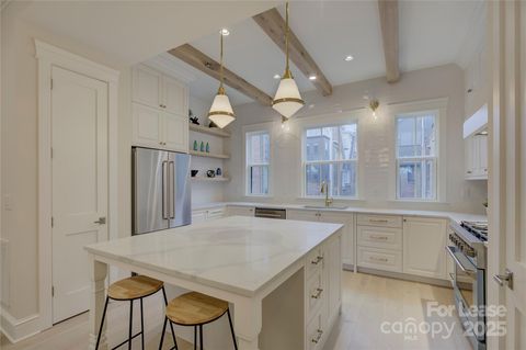 3015 Pinehurst Place Charlotte NC 28209