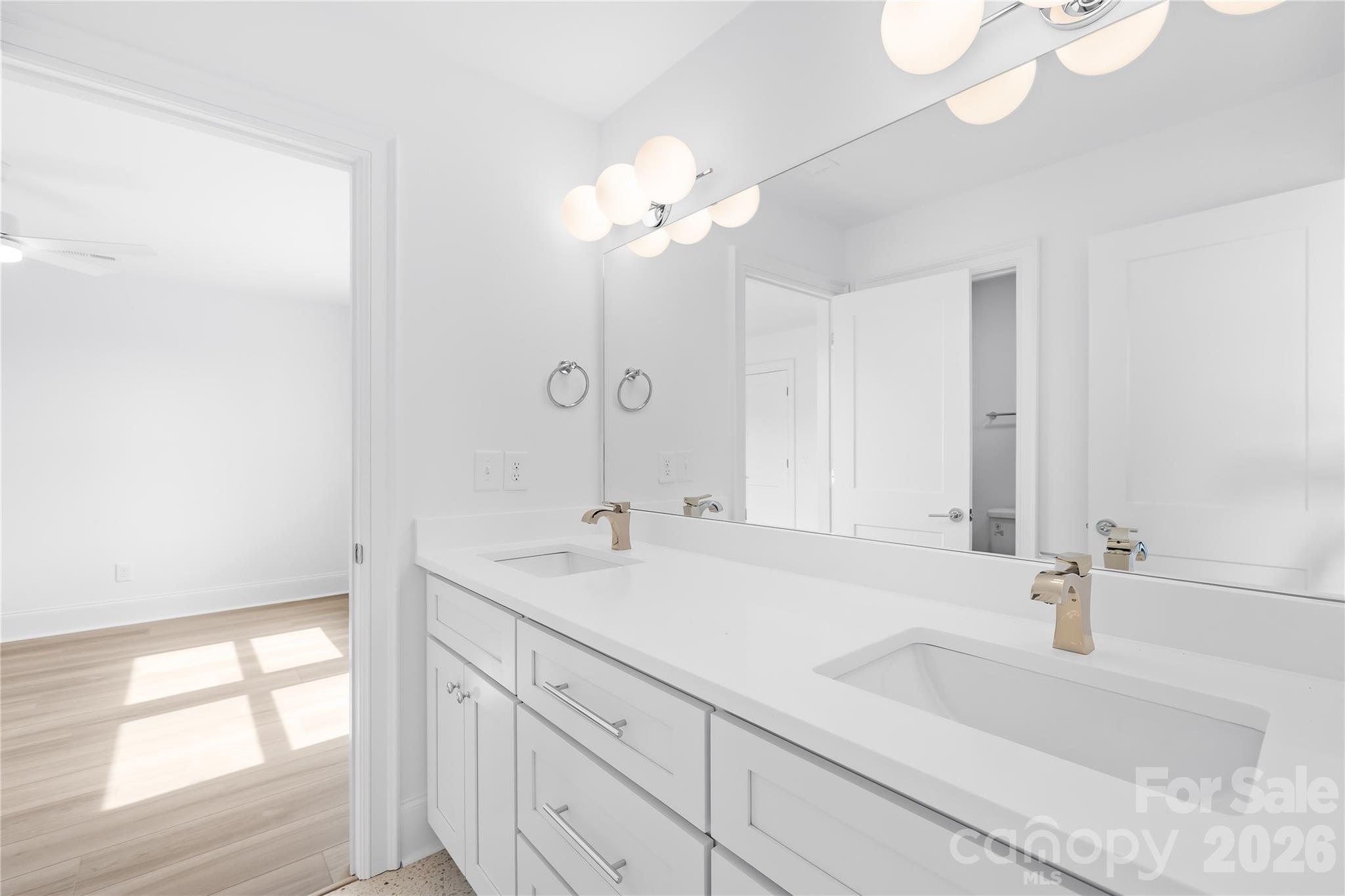 River Oaks Landings - Residential