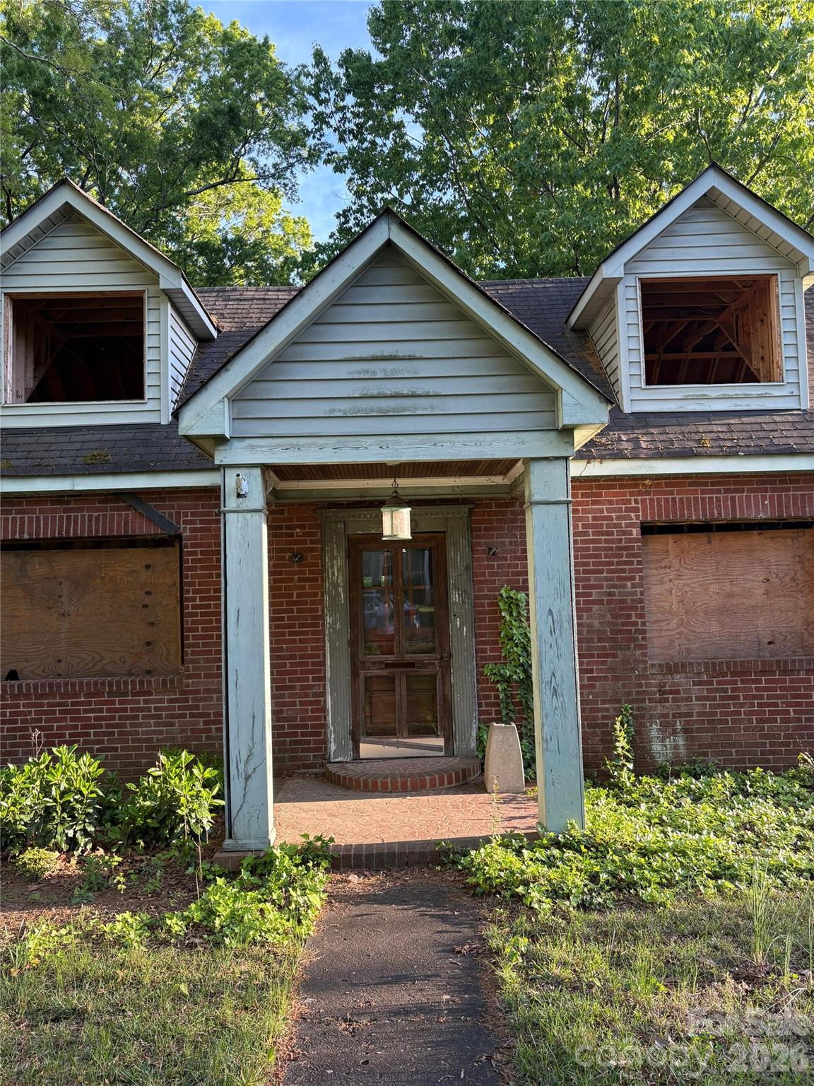 1800 Mecklenburg Avenue