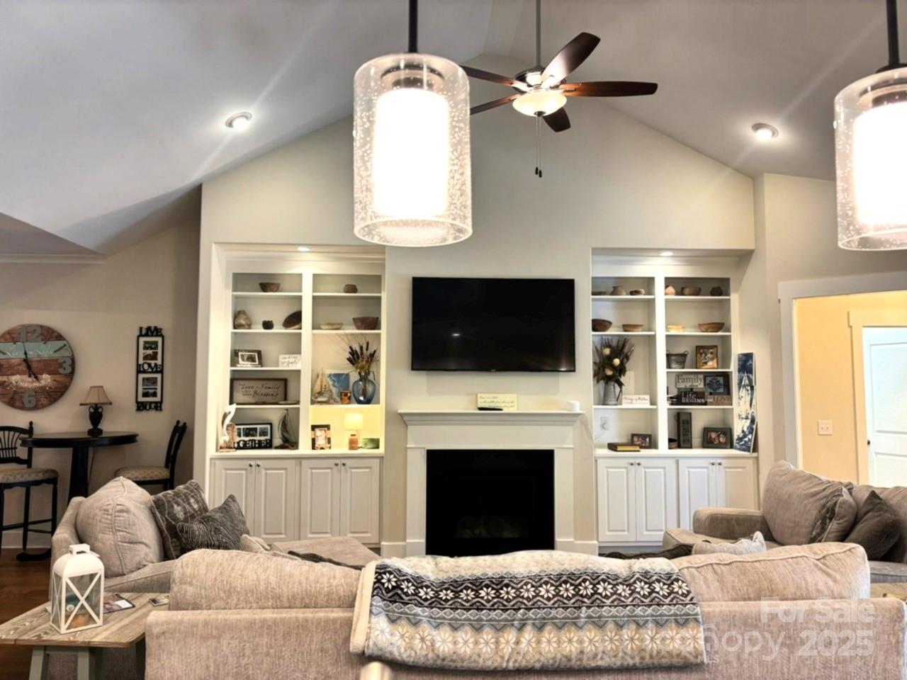 1636 Sand Harbor Circle