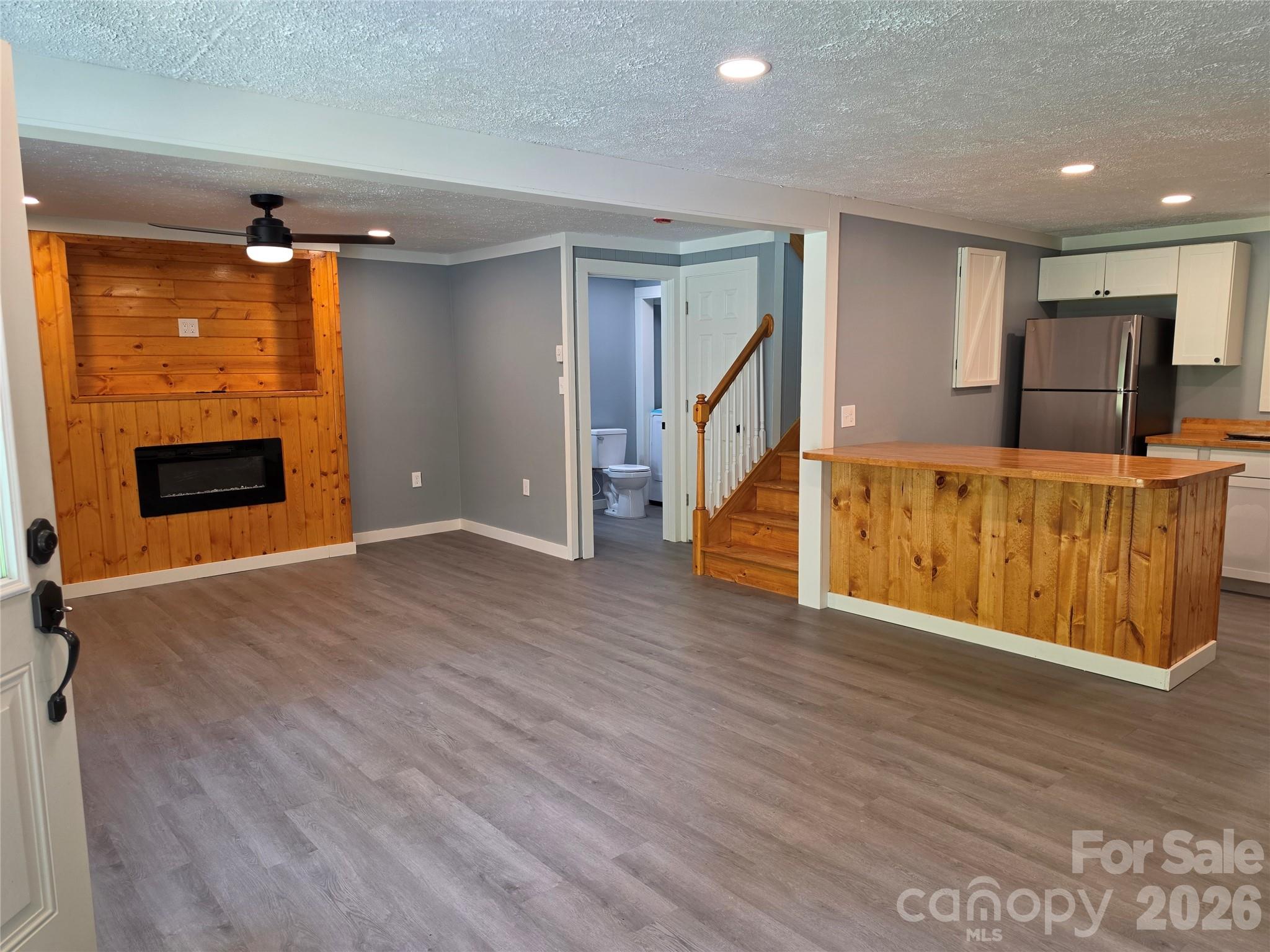 Holiday Hills - Residential