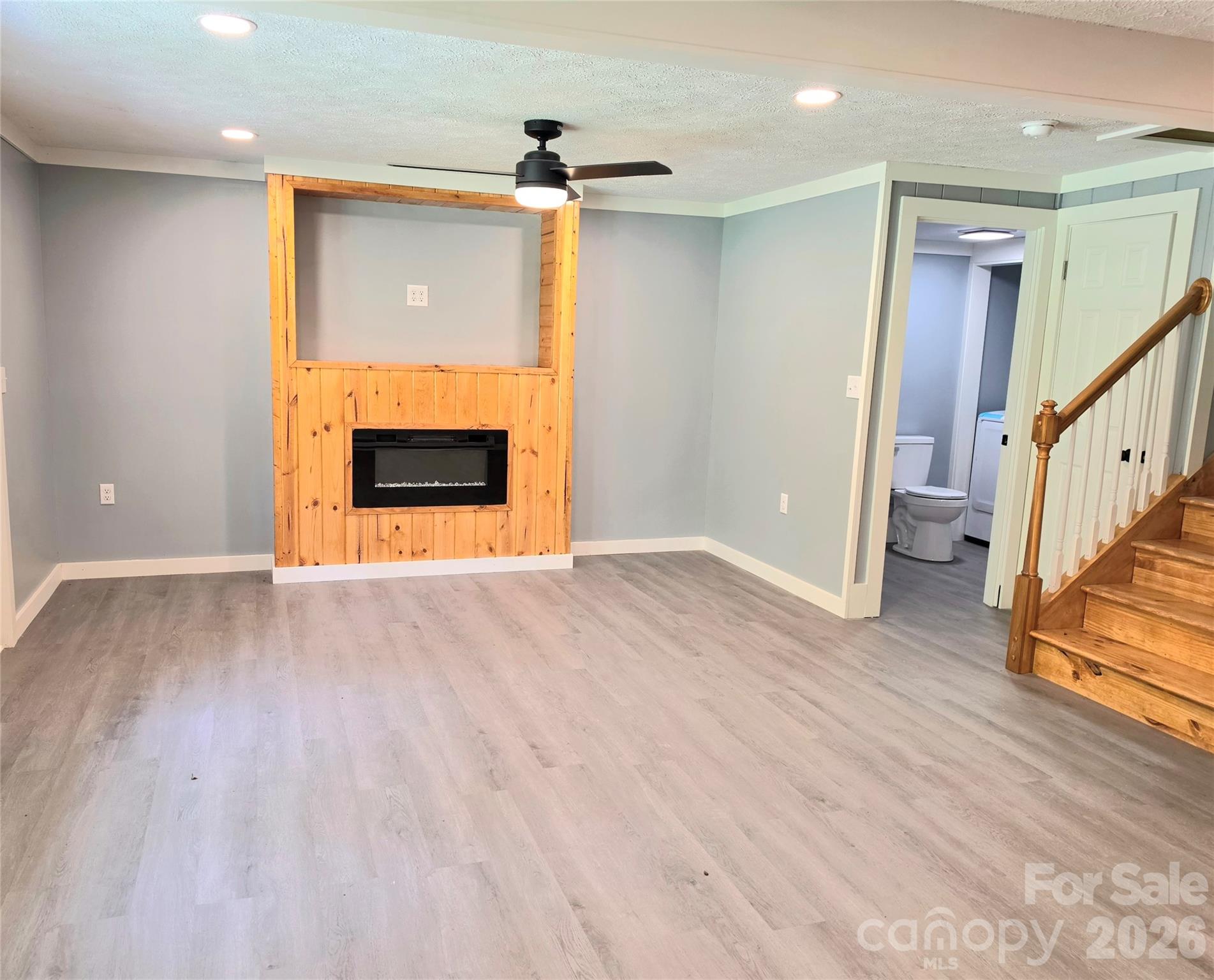 Holiday Hills - Residential