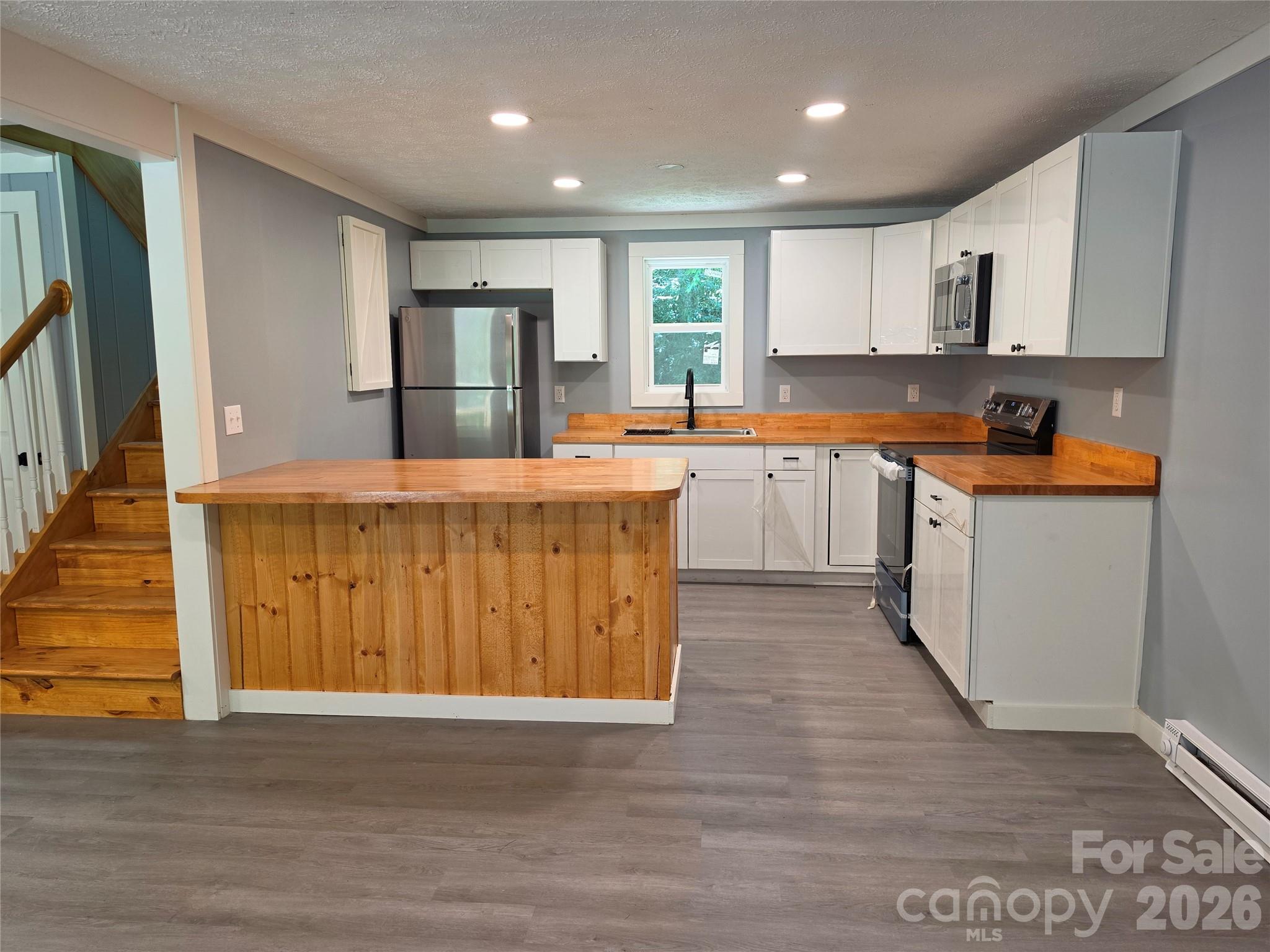 Holiday Hills - Residential