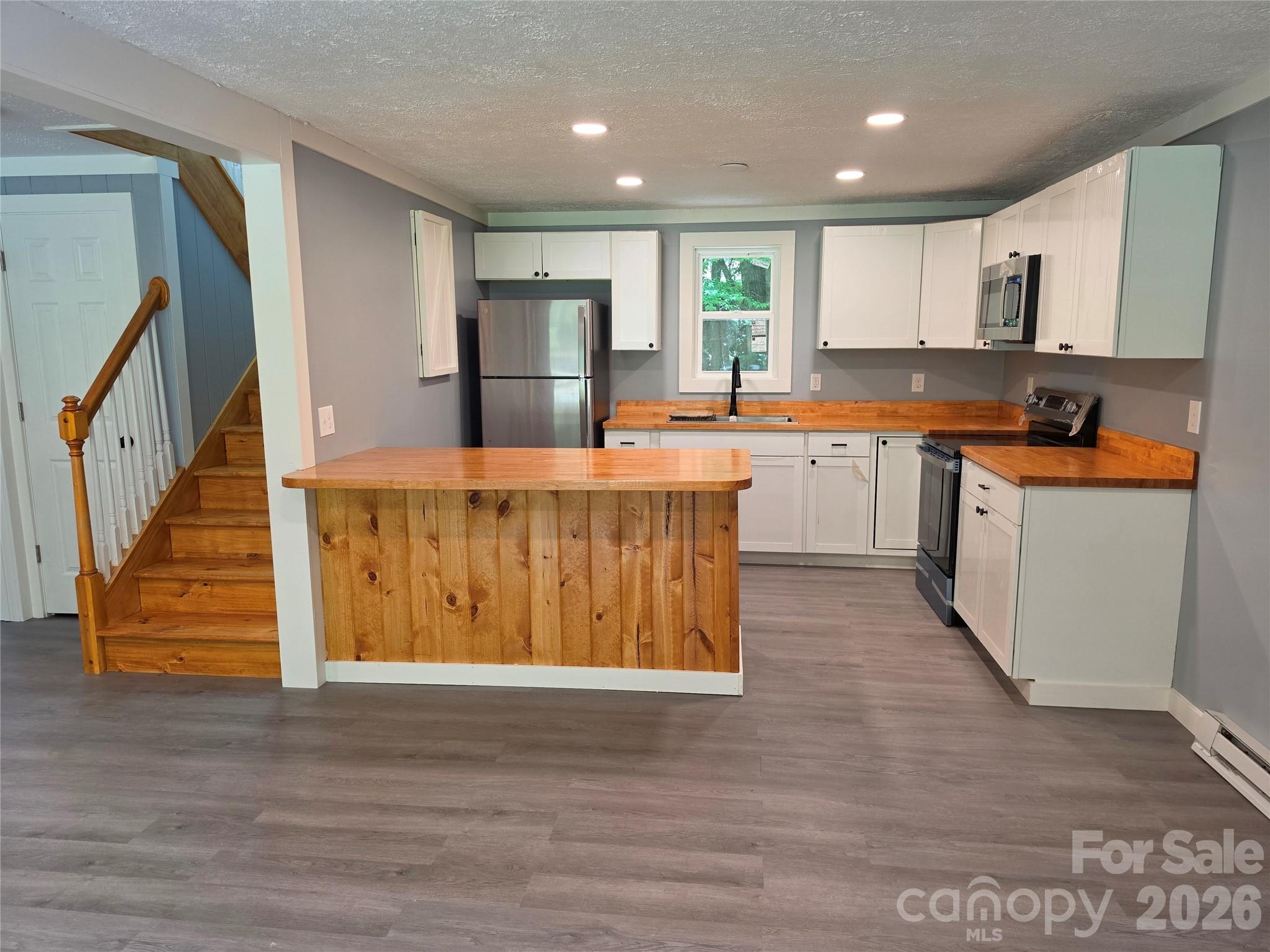 Holiday Hills - Residential