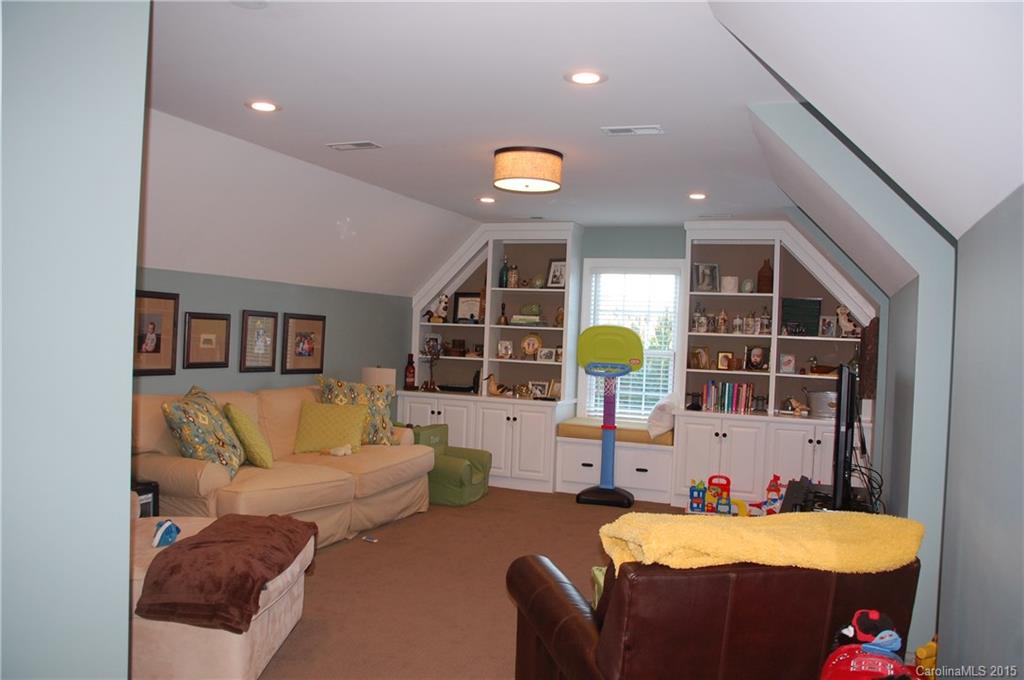 Sunset Pointe - Residential