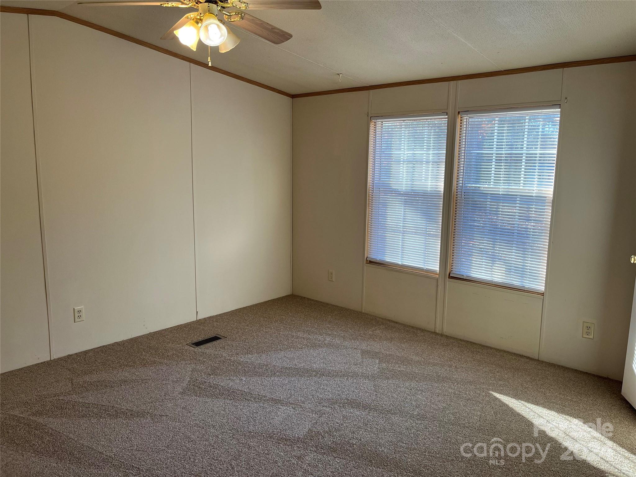 Lynn Ridge - Residential