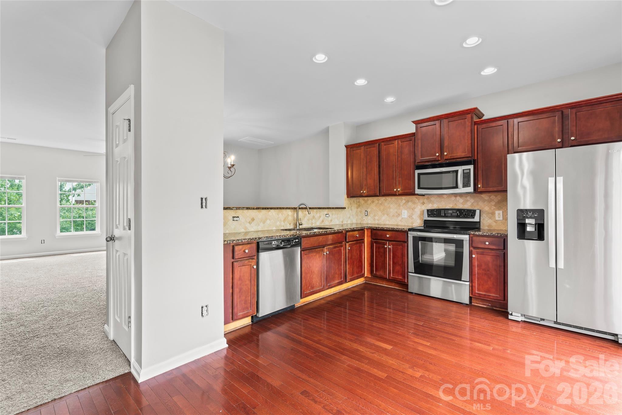 9768 Walkers Glen Drive NW