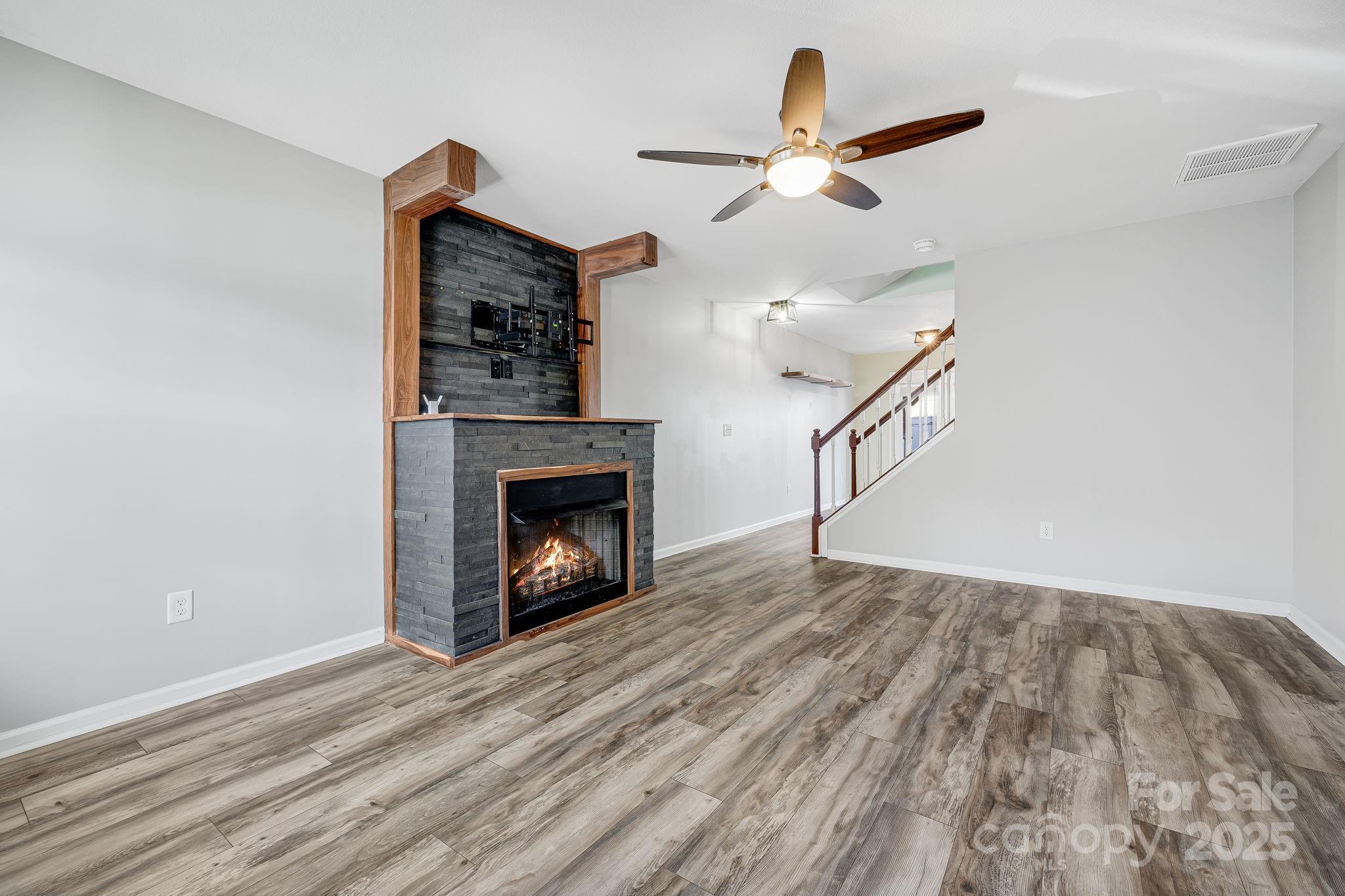 48 Lanceford Circle