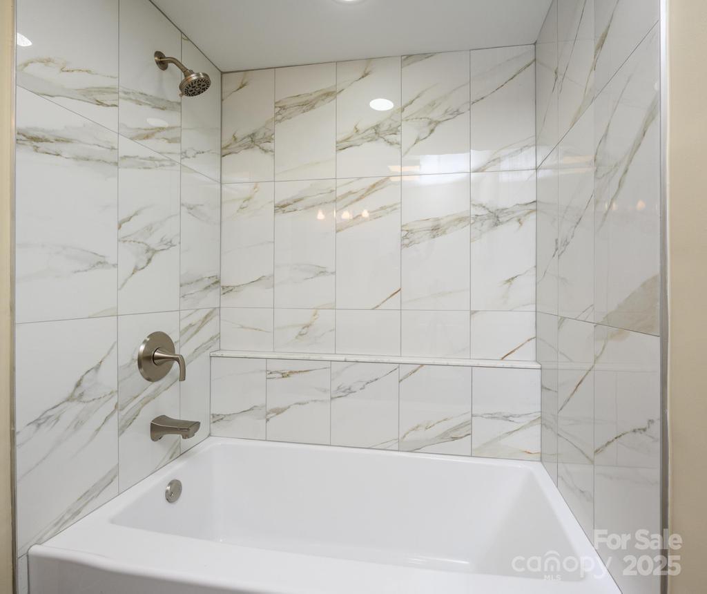 Lynmore - Residential