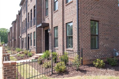 210 Gilead Road Huntersville NC 28078