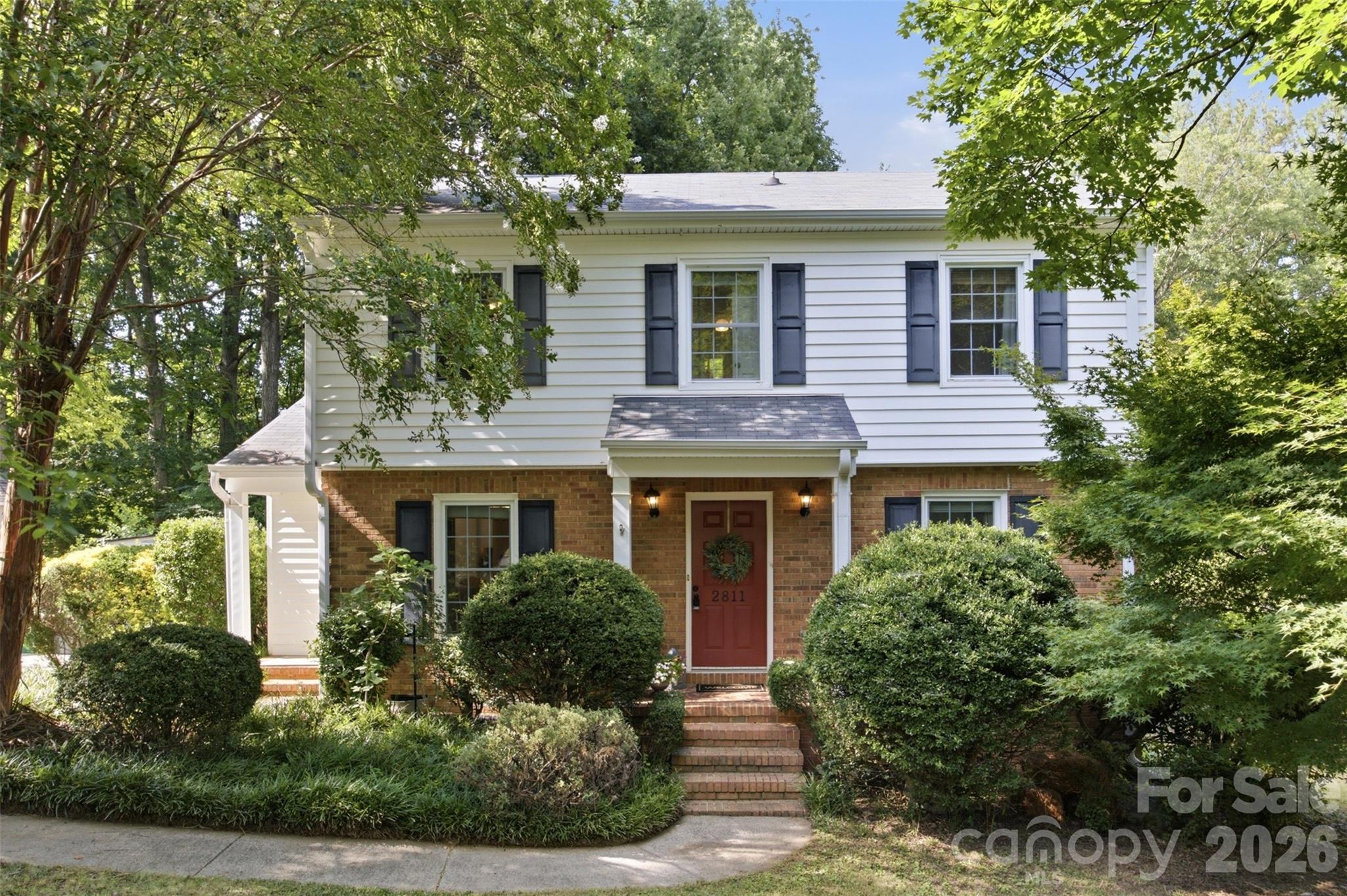 2811 Creekbed Lane