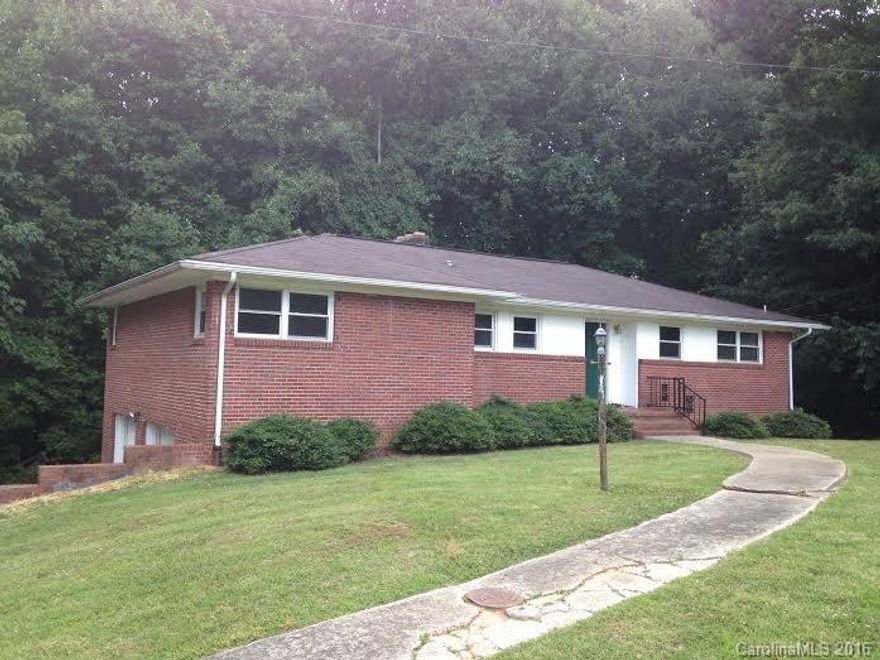 Spacious 3 bedroom 2 bathroom in prime Lincolnton location with a basement. Nice sized yard with wooded area behind home.  This home and lot PIN 80962 and  property PIN 21104 is  listed for sale. This home will only be available for six month leases..