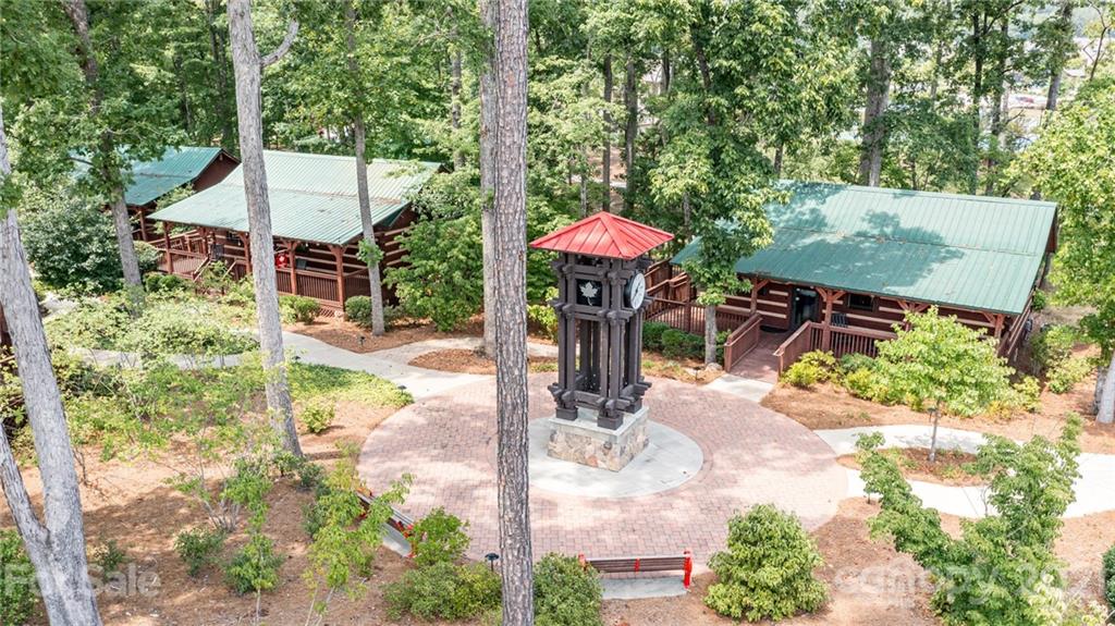 Tree Tops - Residential