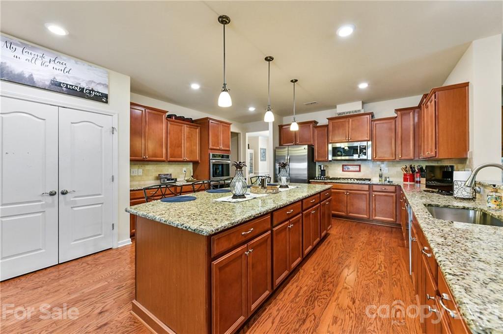 Tree Tops - Residential