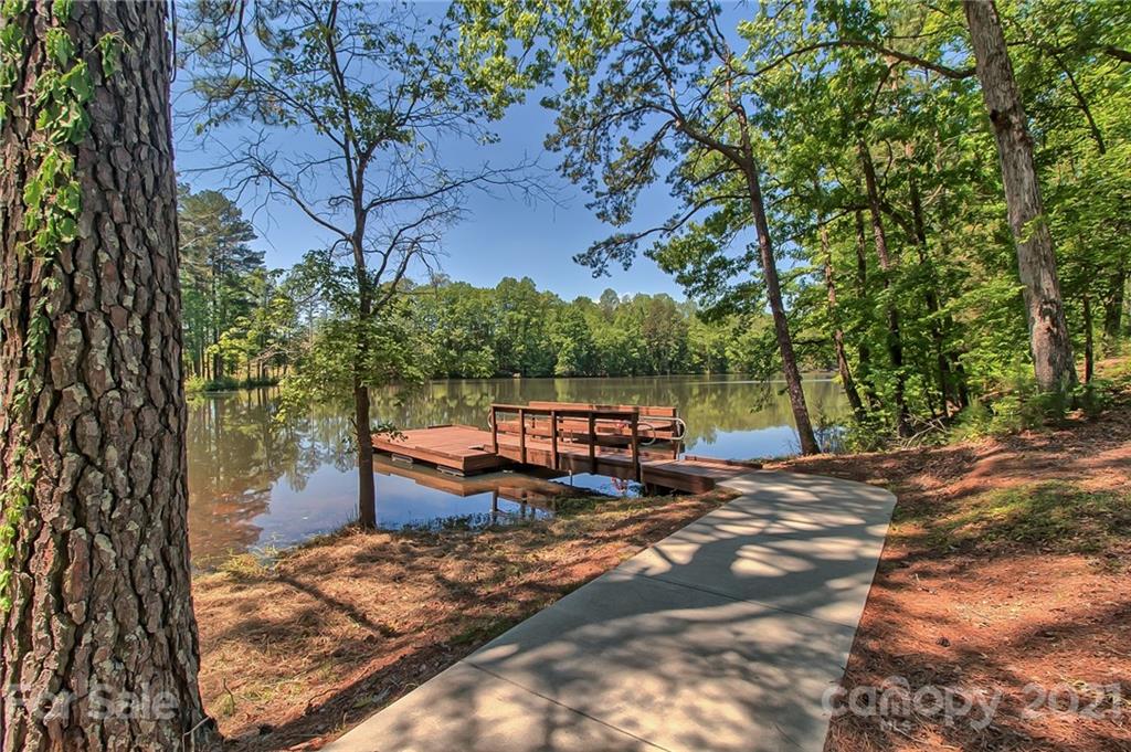 Tree Tops - Residential