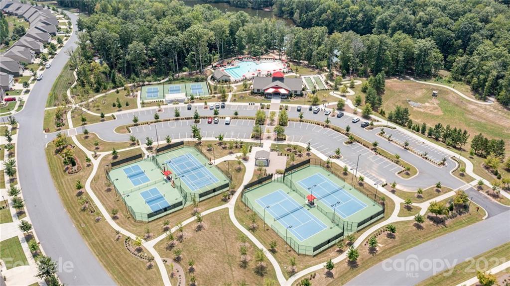 Tree Tops - Residential