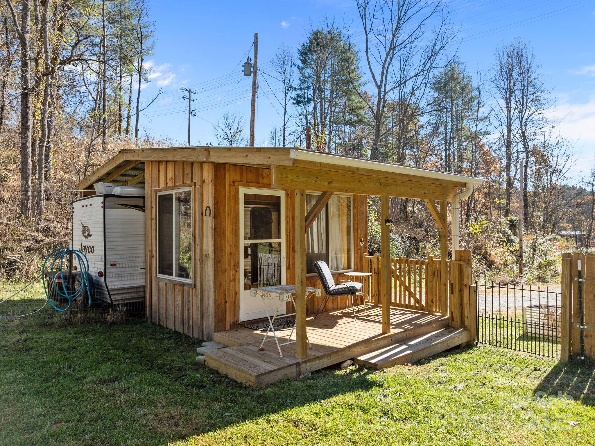 212 Gabriels Creek Road