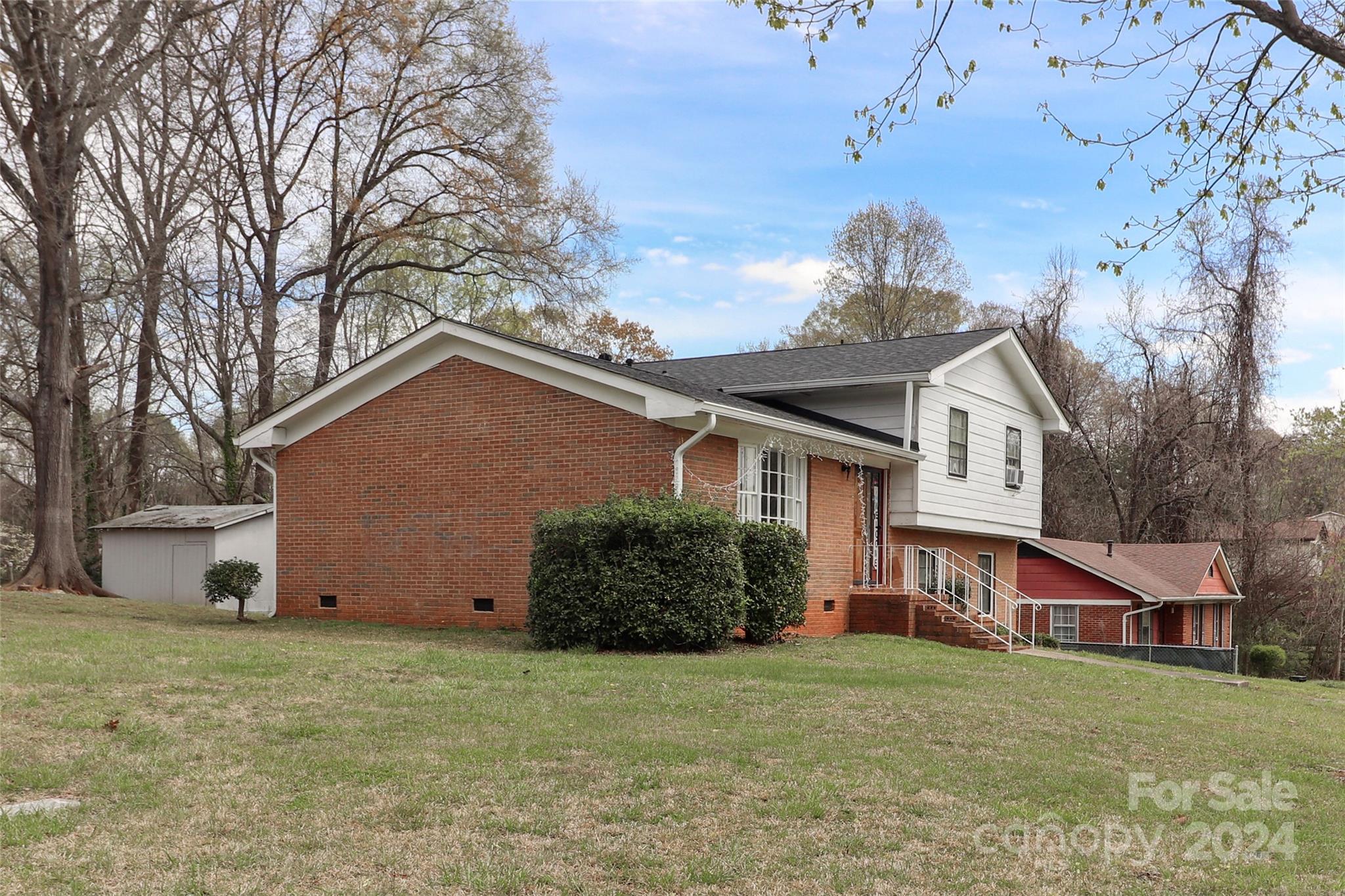 Forest Pawtuckett - Residential