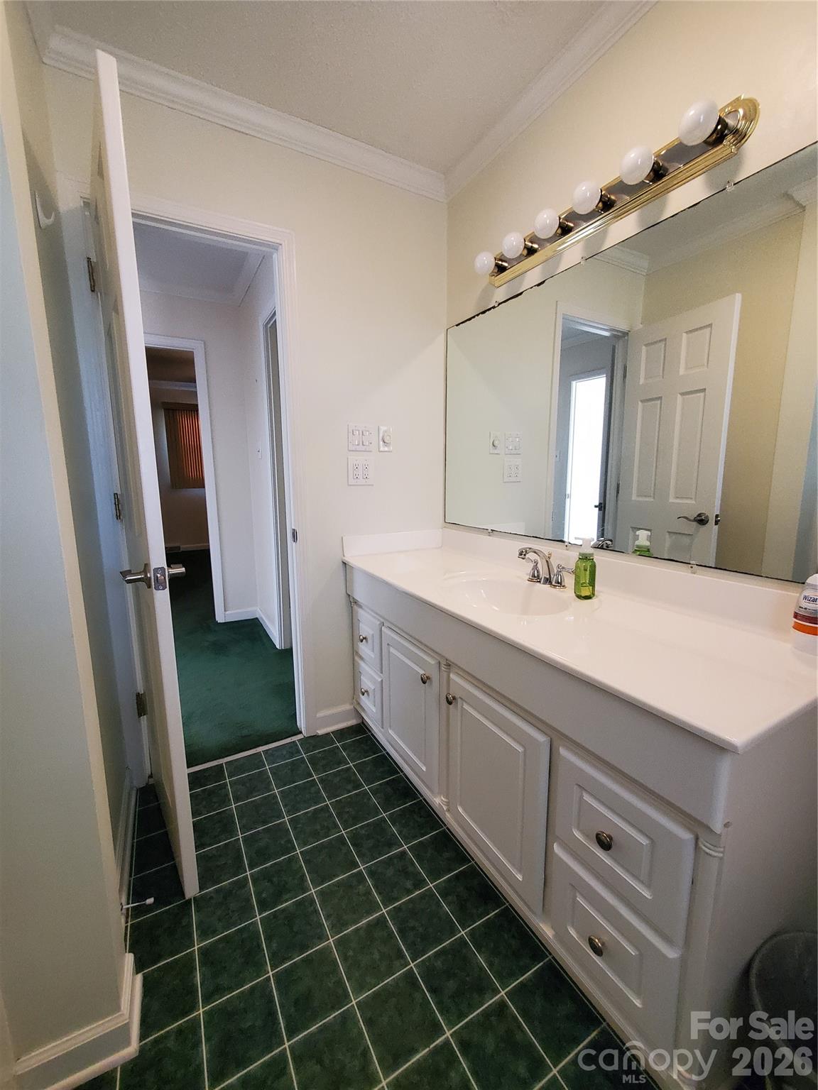 Broadview Acres - Residential