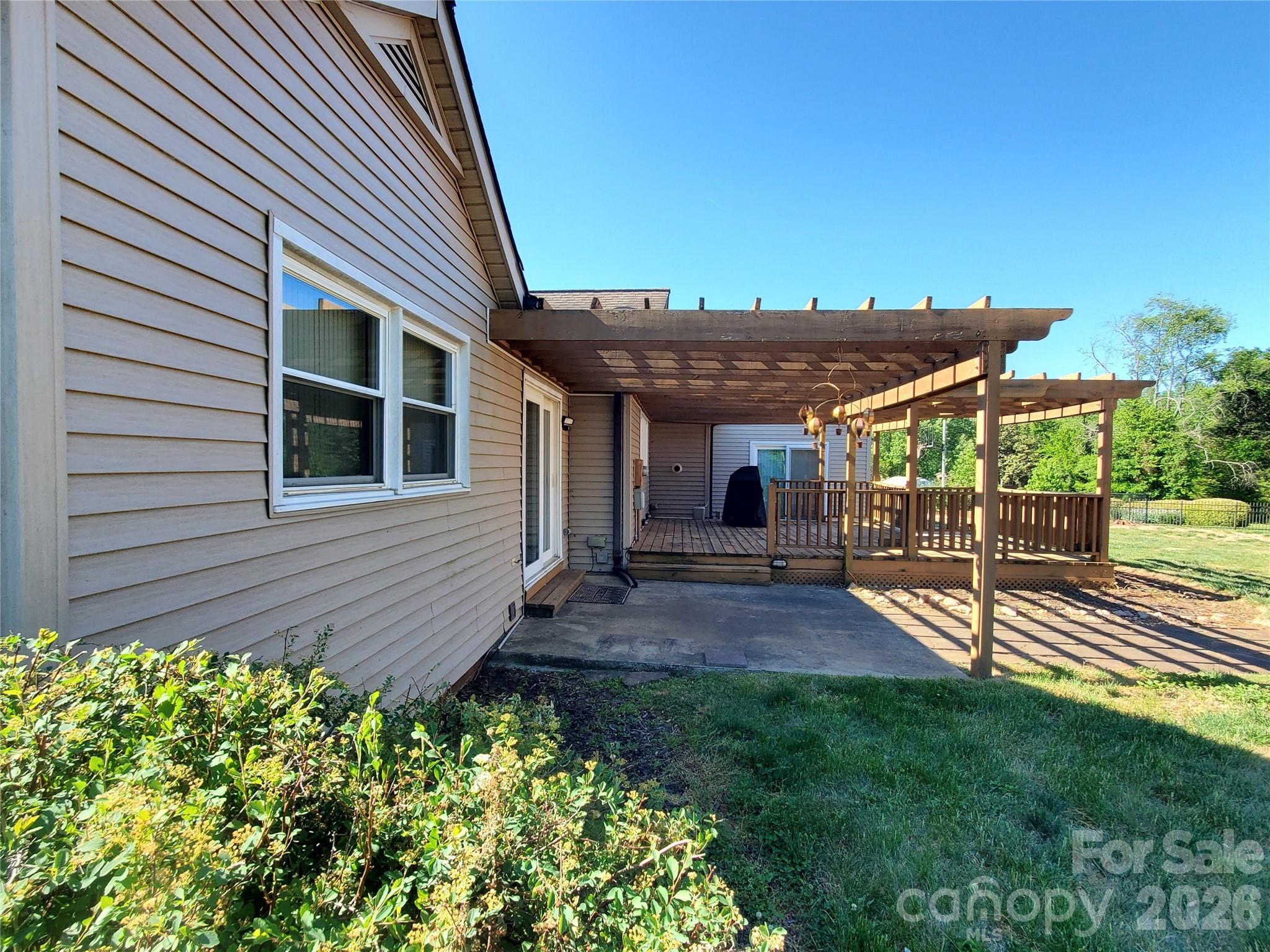 Broadview Acres - Residential